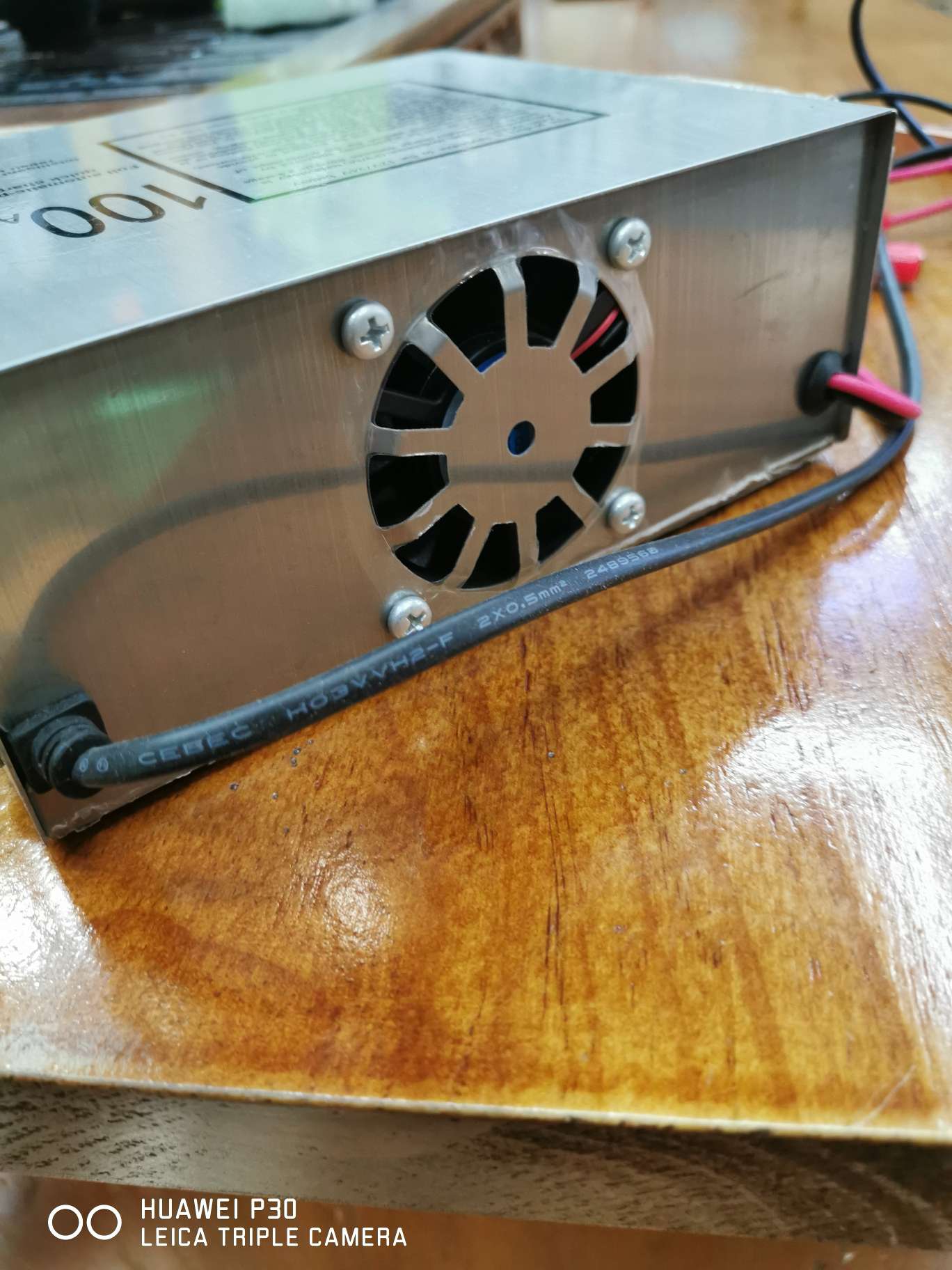 充电器/启动电池/蓄电池细节图