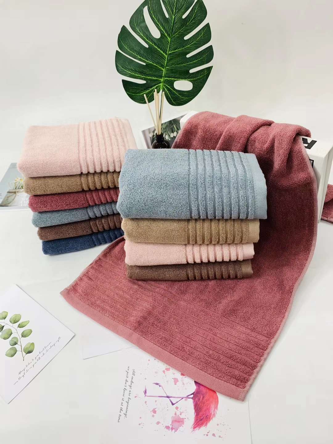"Love Yourself, Love Your Family, Factory Direct Sales of bamboo fiber gift towels, Moyu Bamboo Towels 8894 Application Scenario