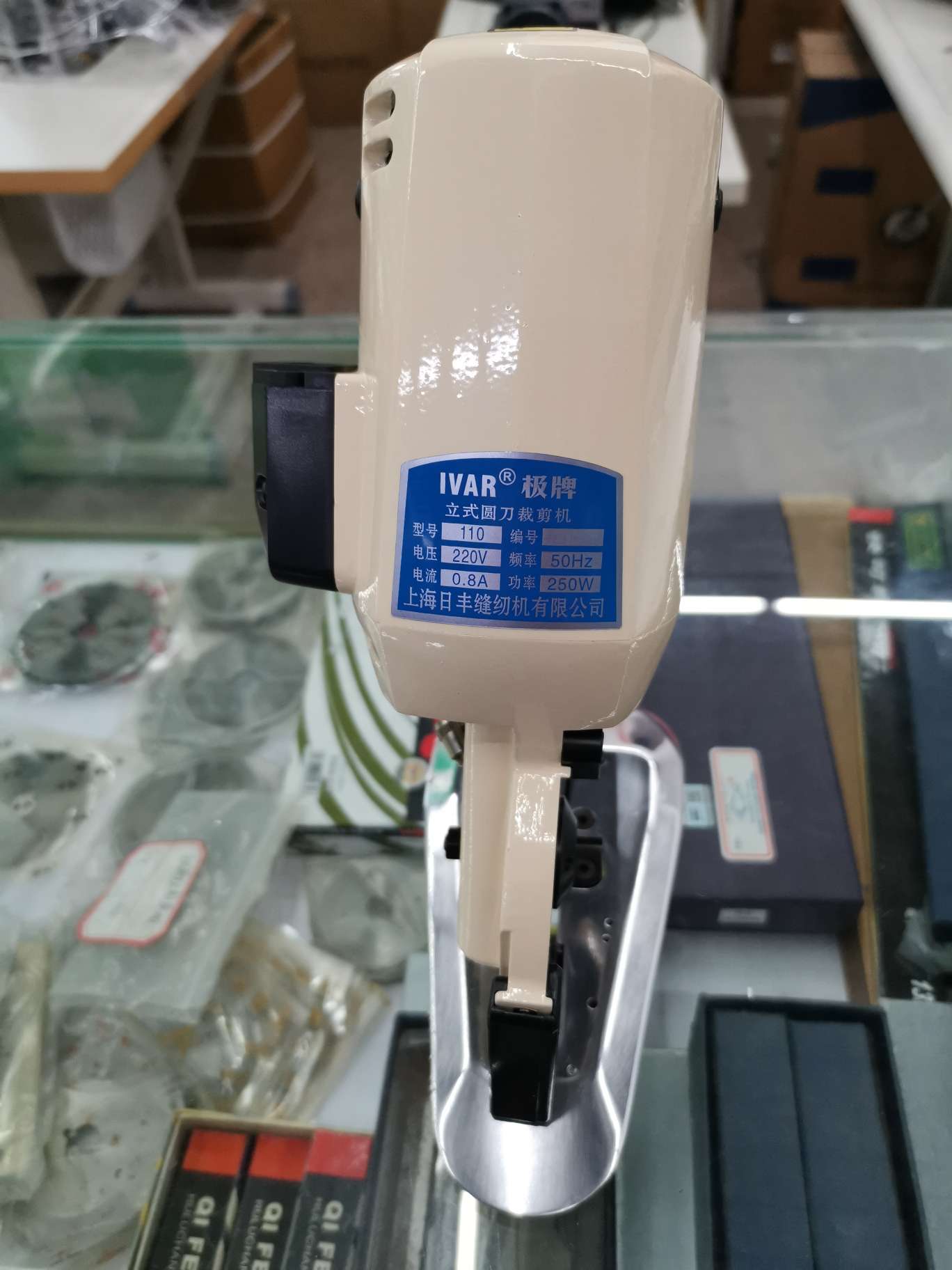 Ji Brand 110 type round knife cutting scissors Application Scenario