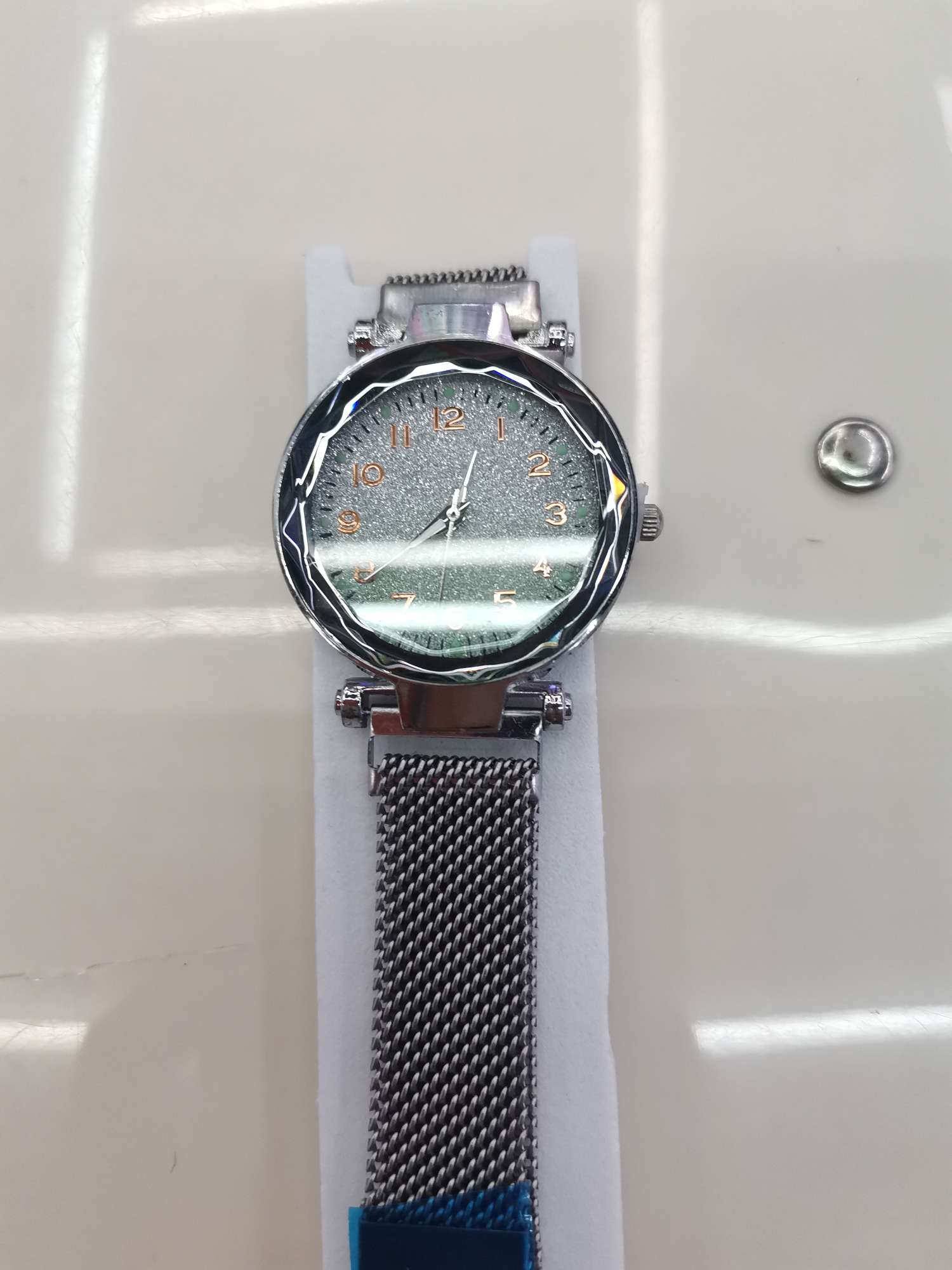 ساعة الساعة الزرقاء