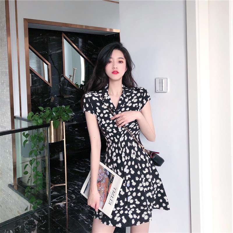 新款春秋法式小雏菊雪纺碎花v领收腰显瘦气质连衣裙子夏季