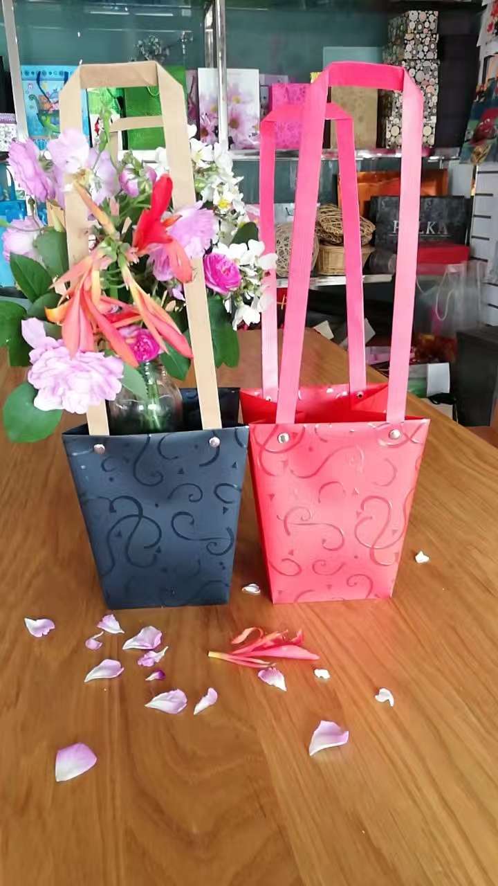 The store of Yiwu Yiya Handicrafts Factory describe pic - 2