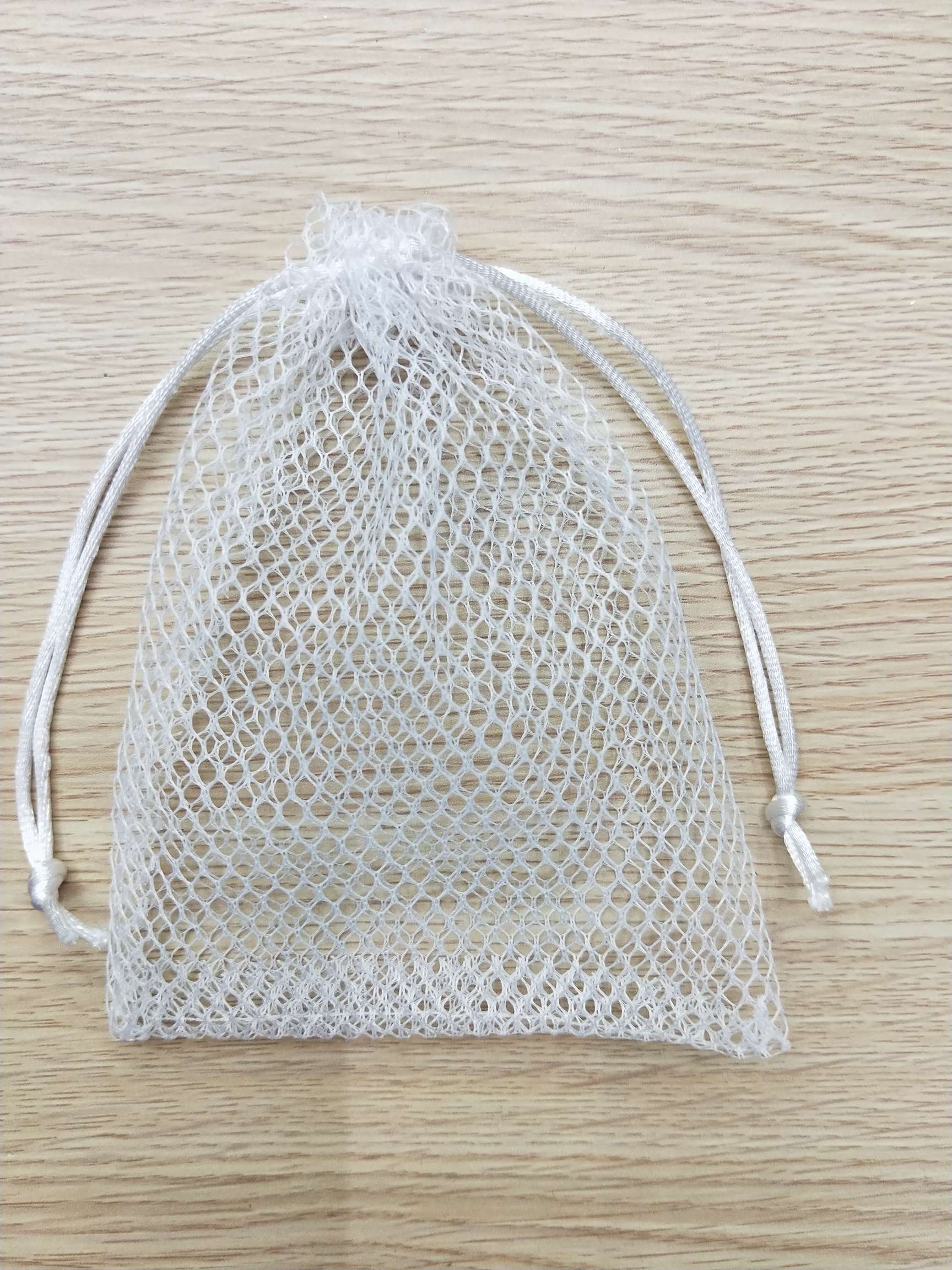 Mesh cloth bags, rose gift bags, accessory bags, gift packaging bags, drawstring bags, gauze bags, wedding candy packaging bags