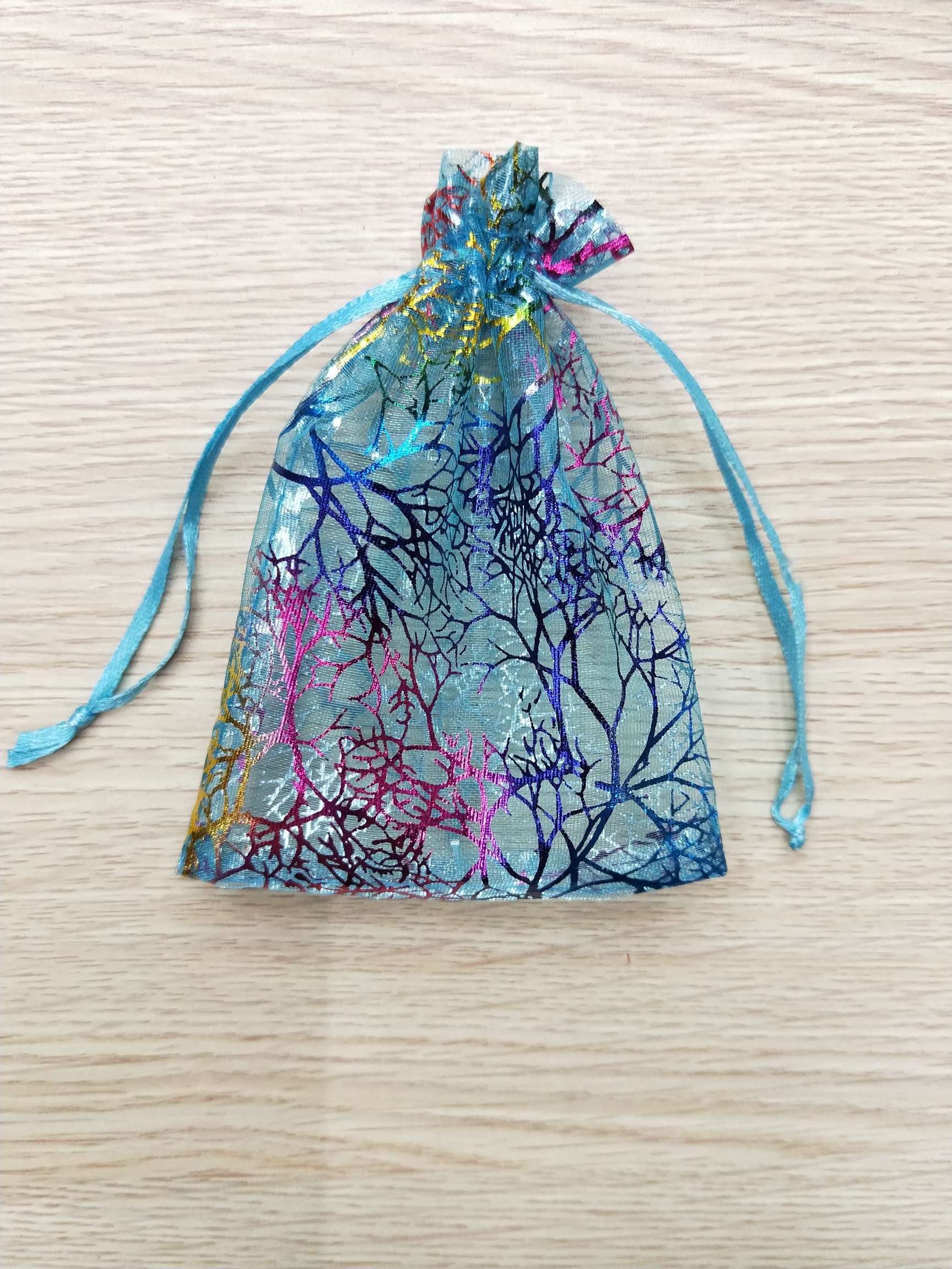 The shipping cost is at your own expense. Colorful bags, gift bags, accessory bags, gift packaging bags, drawstring bags, gauze bags, wedding candy packaging bags