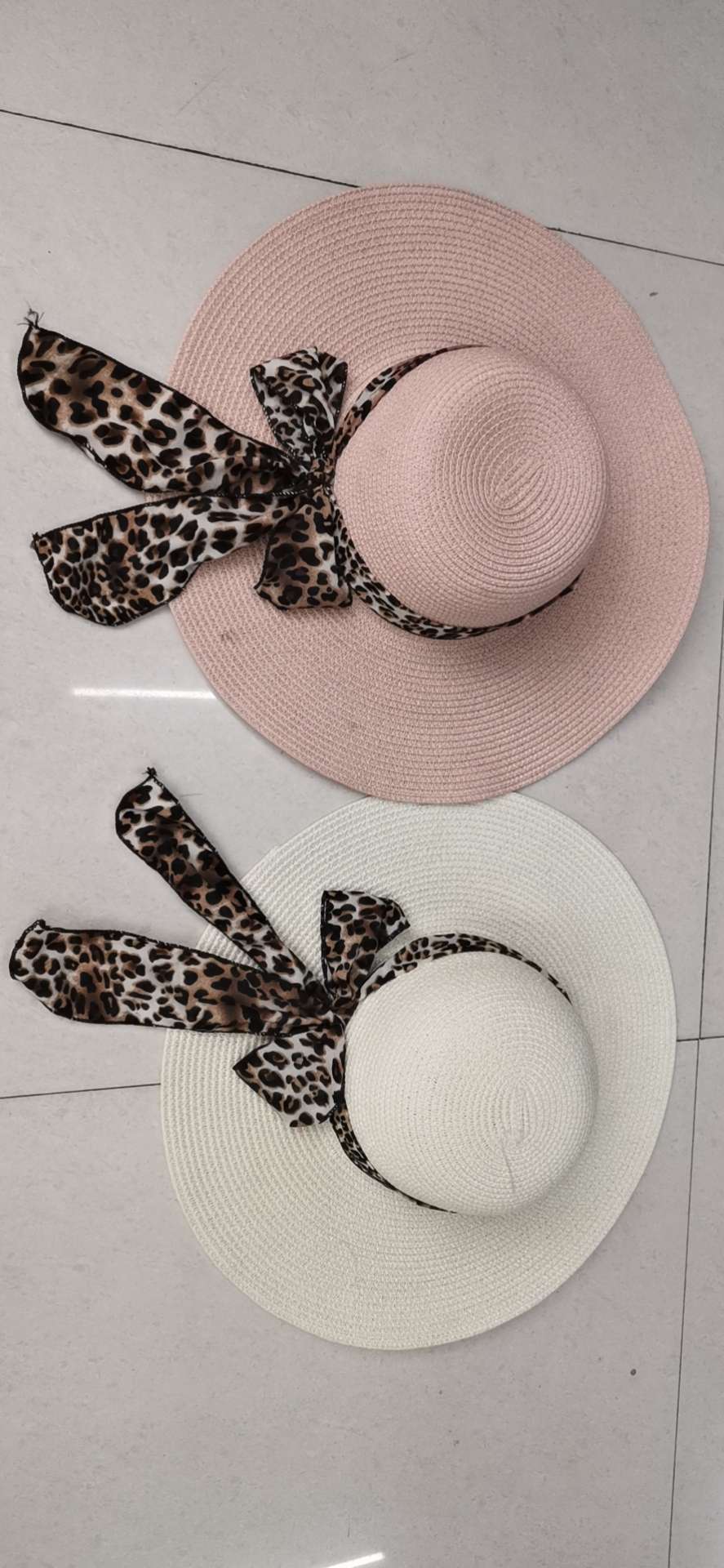 Large brimmed hat beach hat thumbnail