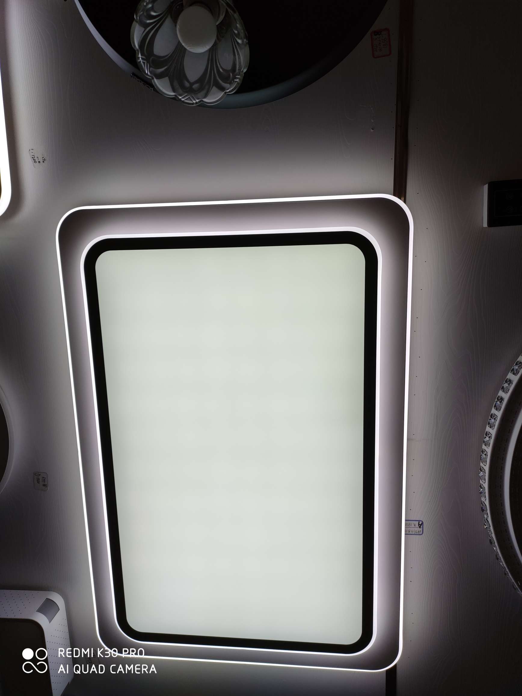 The 6893 large rectangular straight diameter 110X750 is suitable for LED stepless dimming in the living room Application Scenario