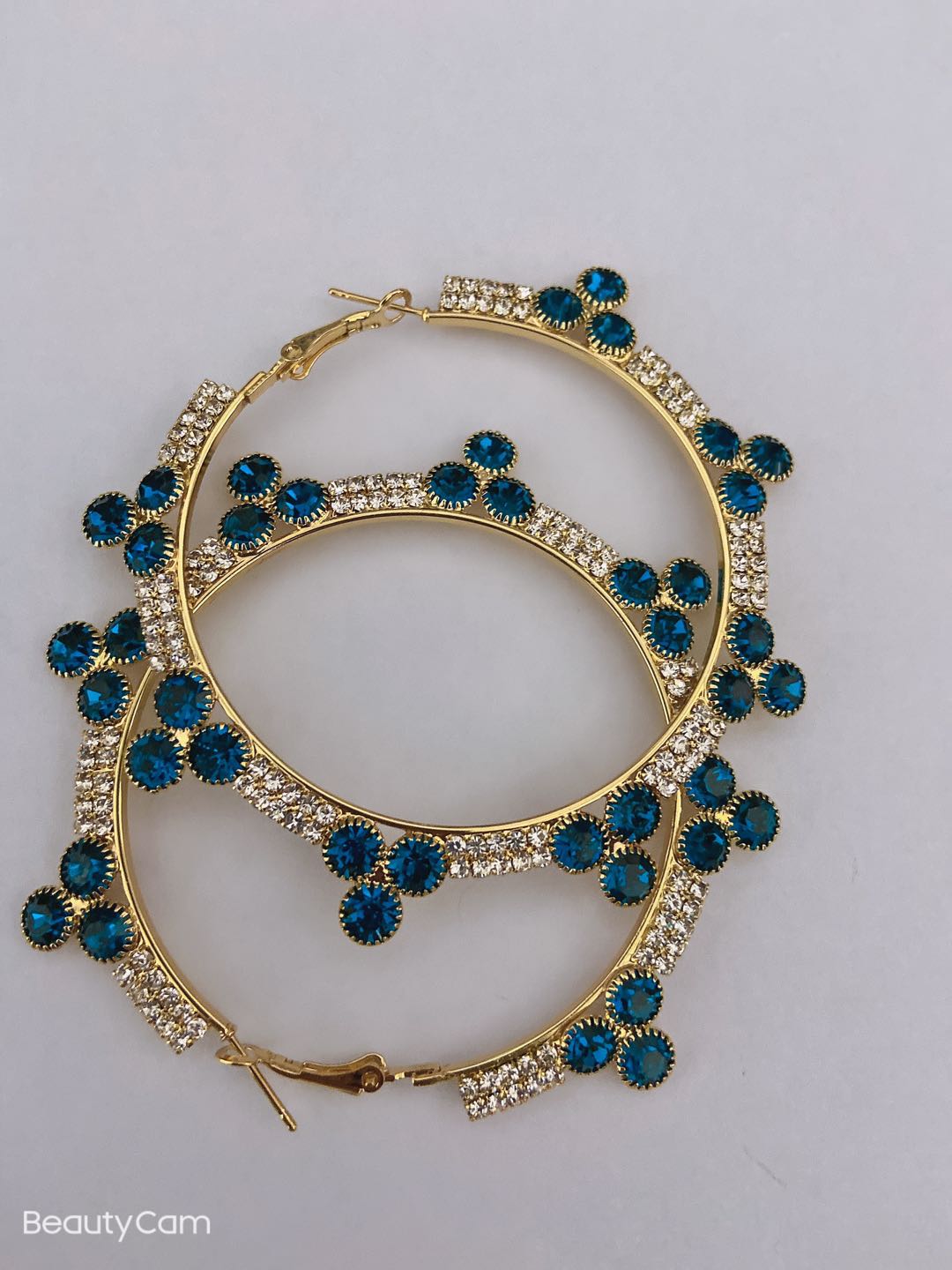Earrings 8 Item Picture