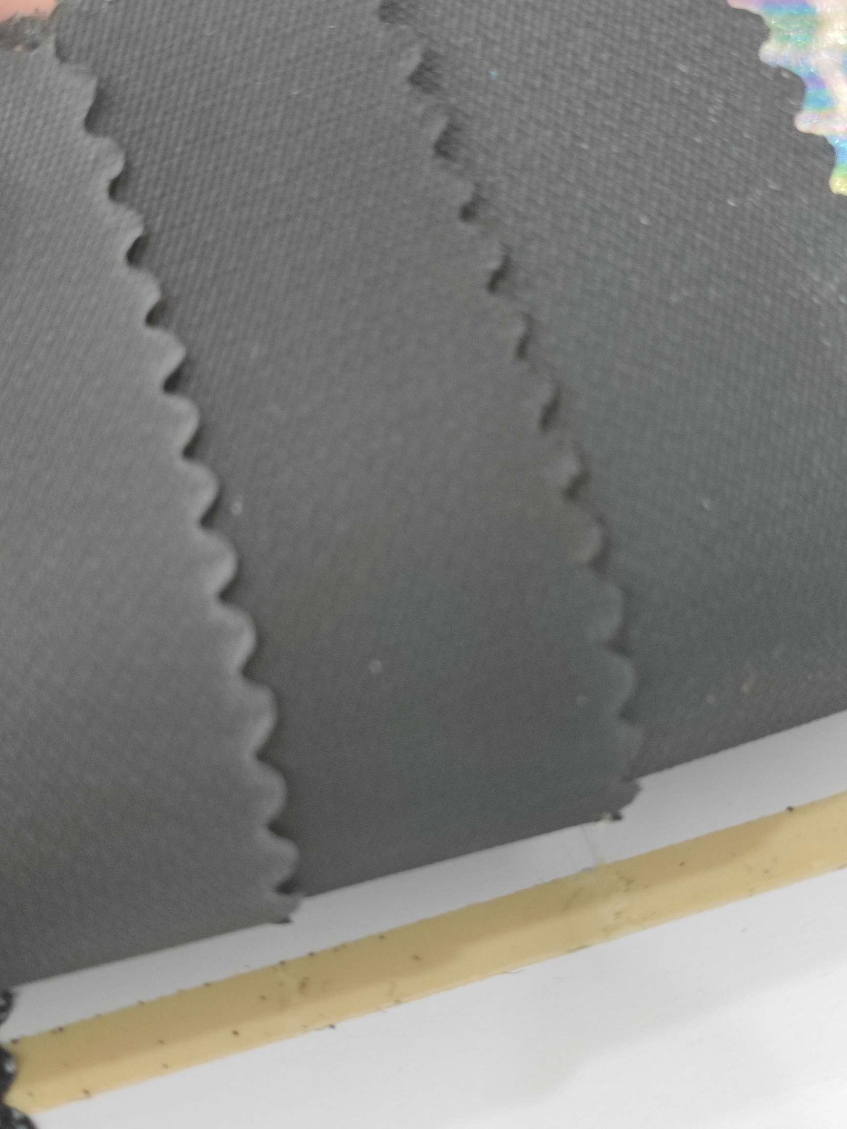 彩丽尼23-46大量现货高中低档皮革面料厂家直销热销新款11pu04