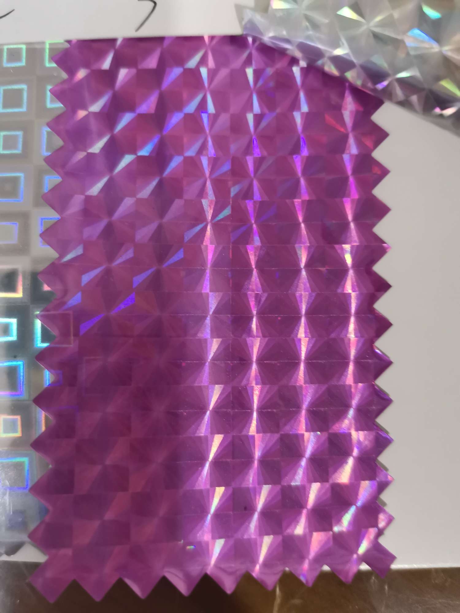 Factory direct sales of the best-selling new F-3 leather with large stock of high, medium and low-end luggage, sofa, shoe materials and fabrics