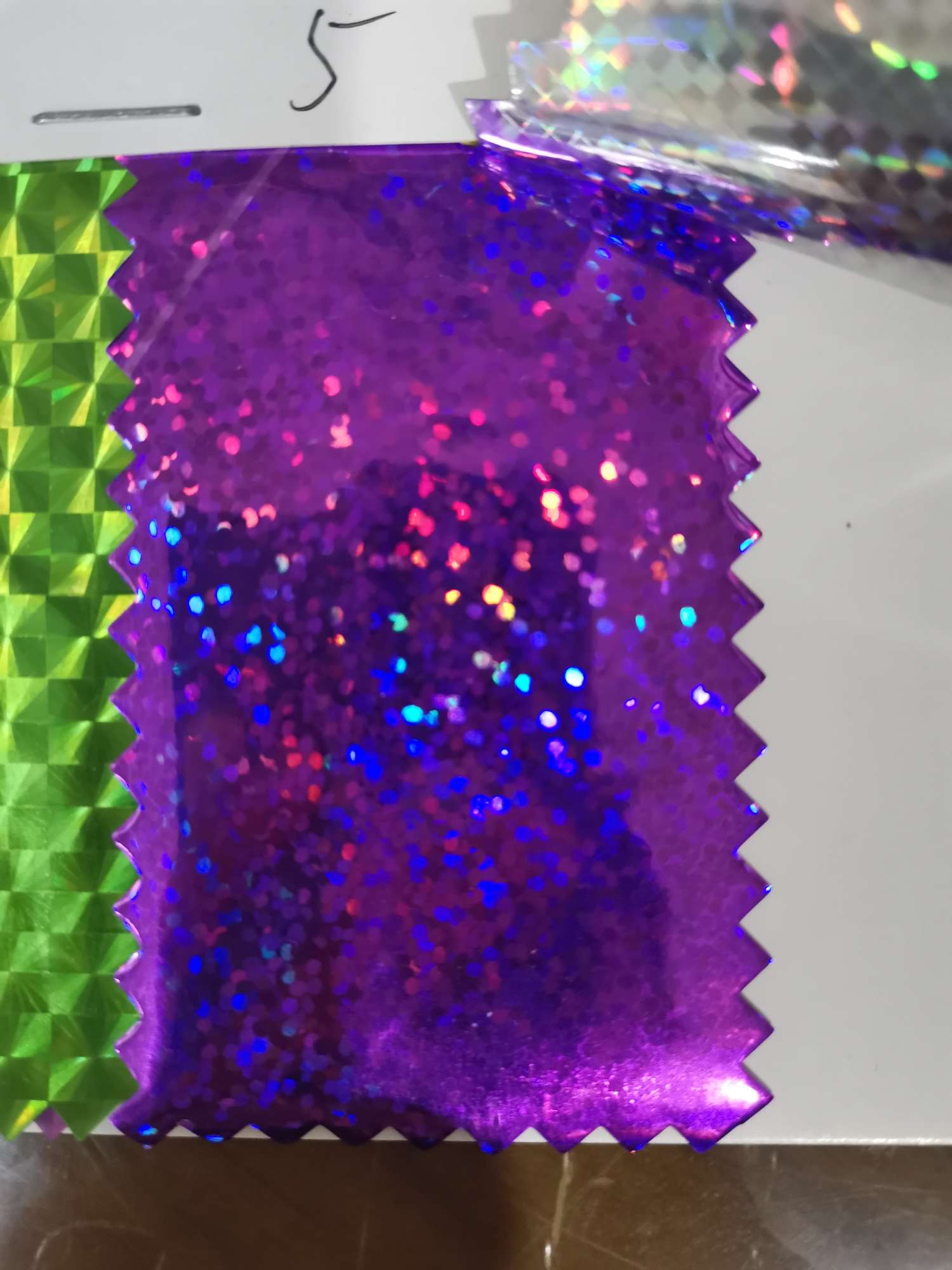 Factory direct sales of the best-selling new F-13 leather with large stock of high, medium and low-end luggage, sofa, shoe materials and fabrics