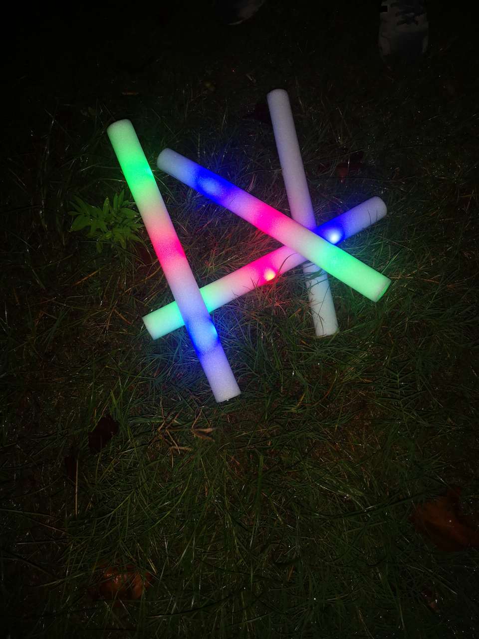 荧光棒白底实物图