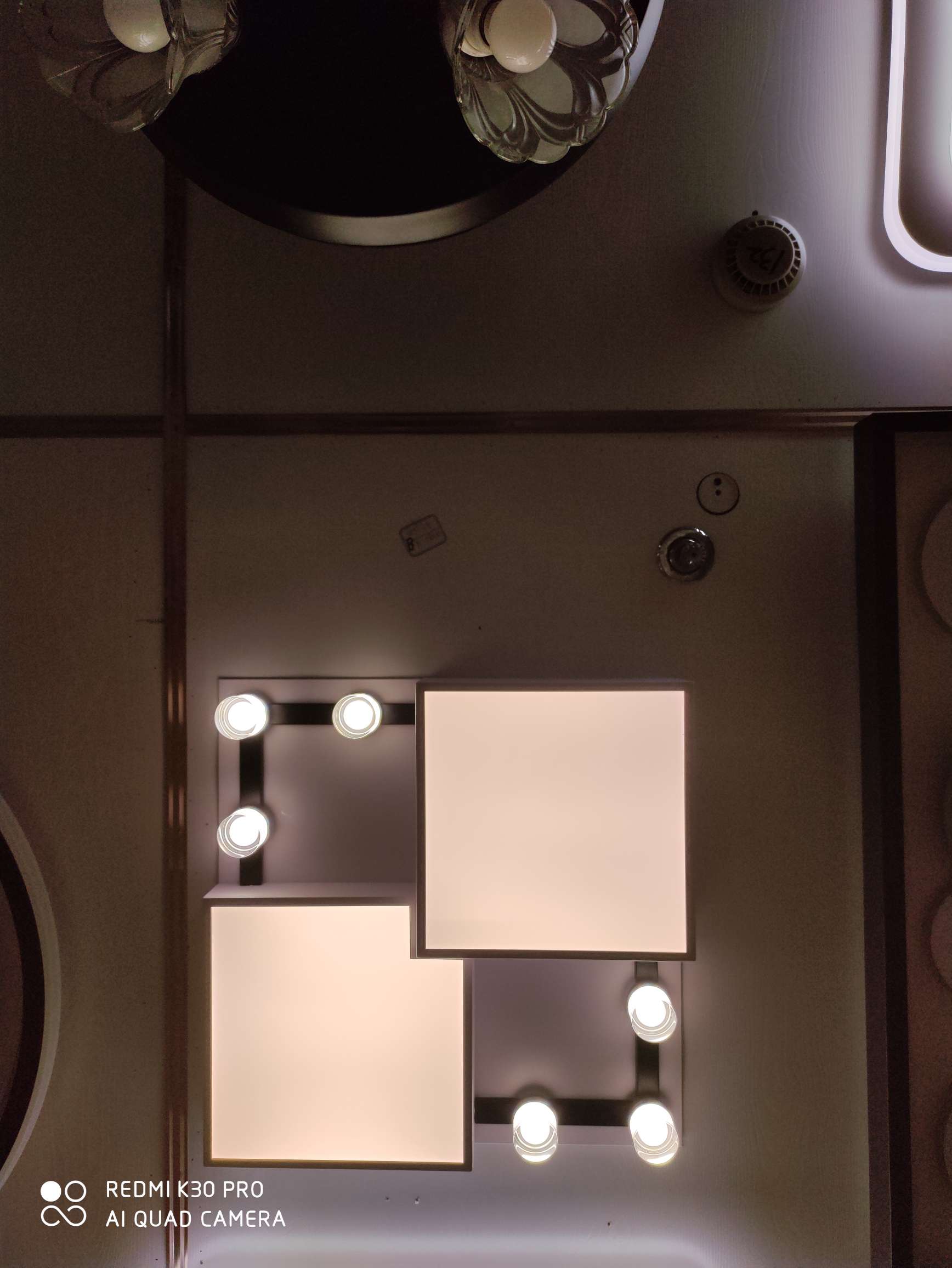 6897 straight-through 550X550 room light dual-color LED stepless dimming Application Scenario