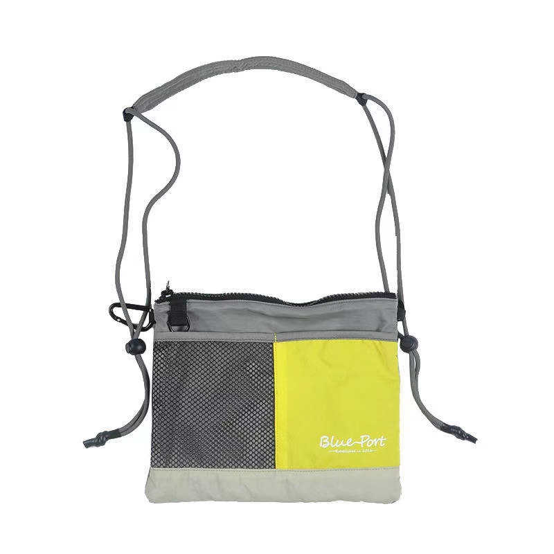 2020's most fashionable fashion item, functional portable bag. Taking a walk with a puppy should be fashionable! There are so many lightweight and versatile storage bags. Commute, walk, dog, date, grocery details Picture