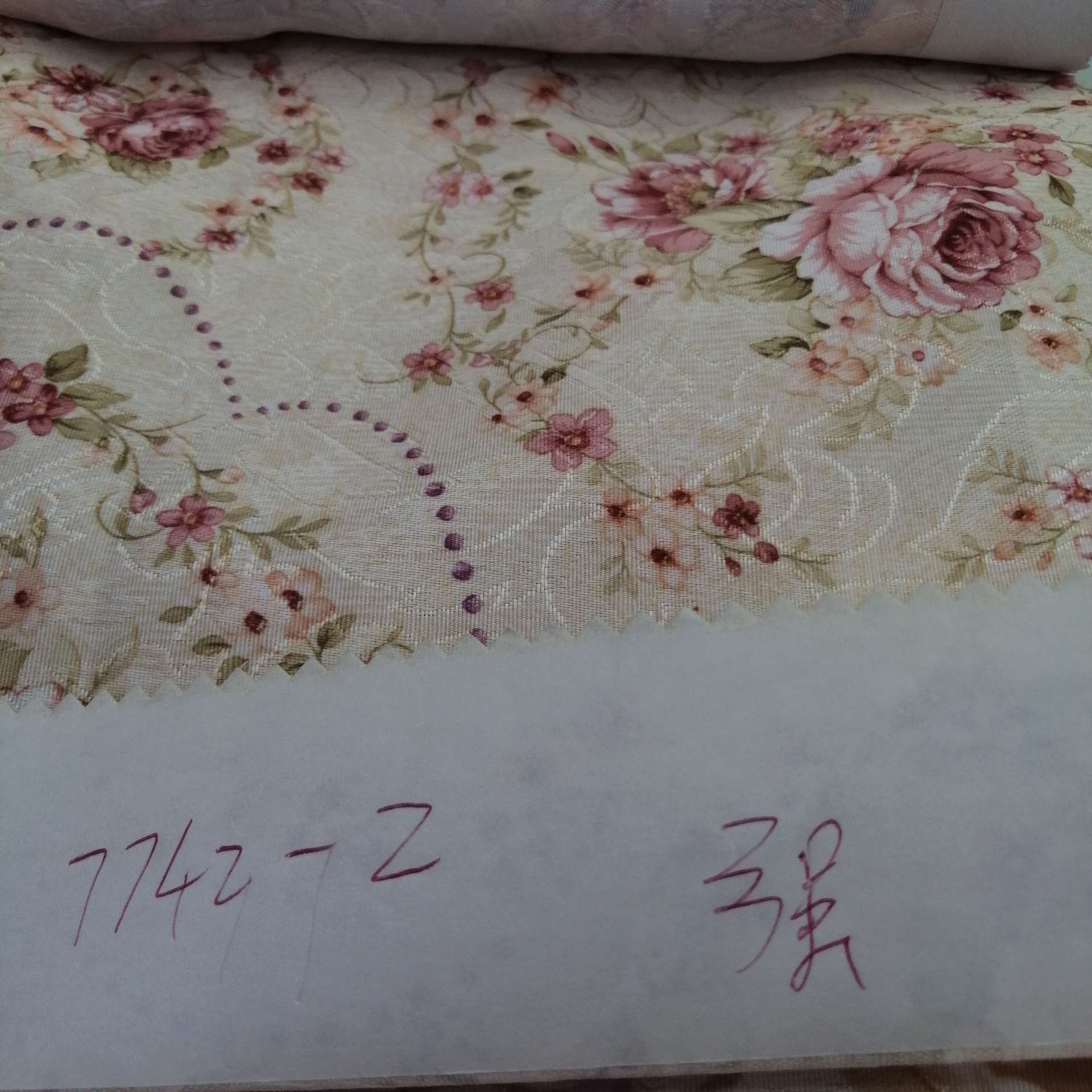 田园风格印花提花台布产品图