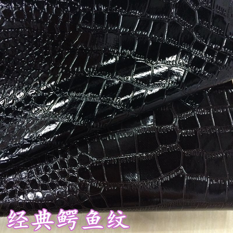 厂家现货批发pvc高光鳄鱼纹皮革箱包革