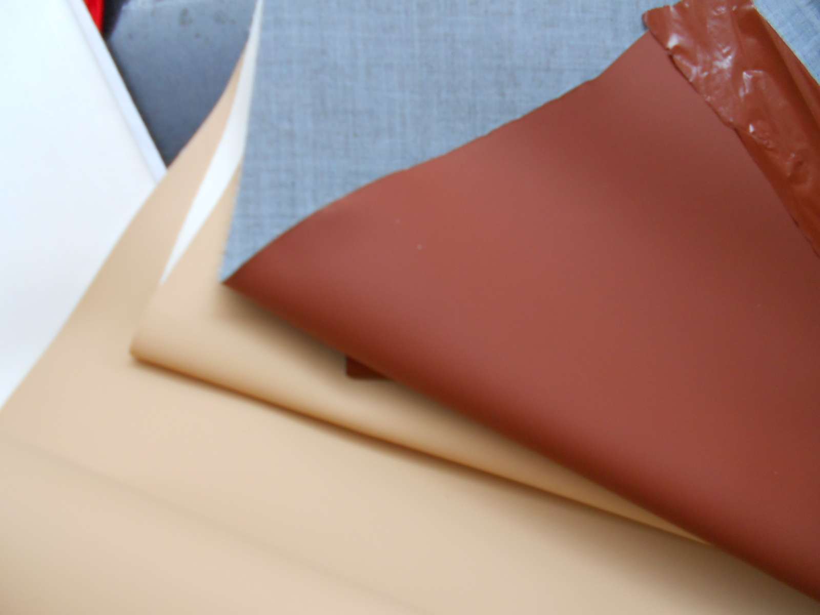 Factory direct sales of pu leather, beautiful velvet, glossy and matte leather fabric details Picture