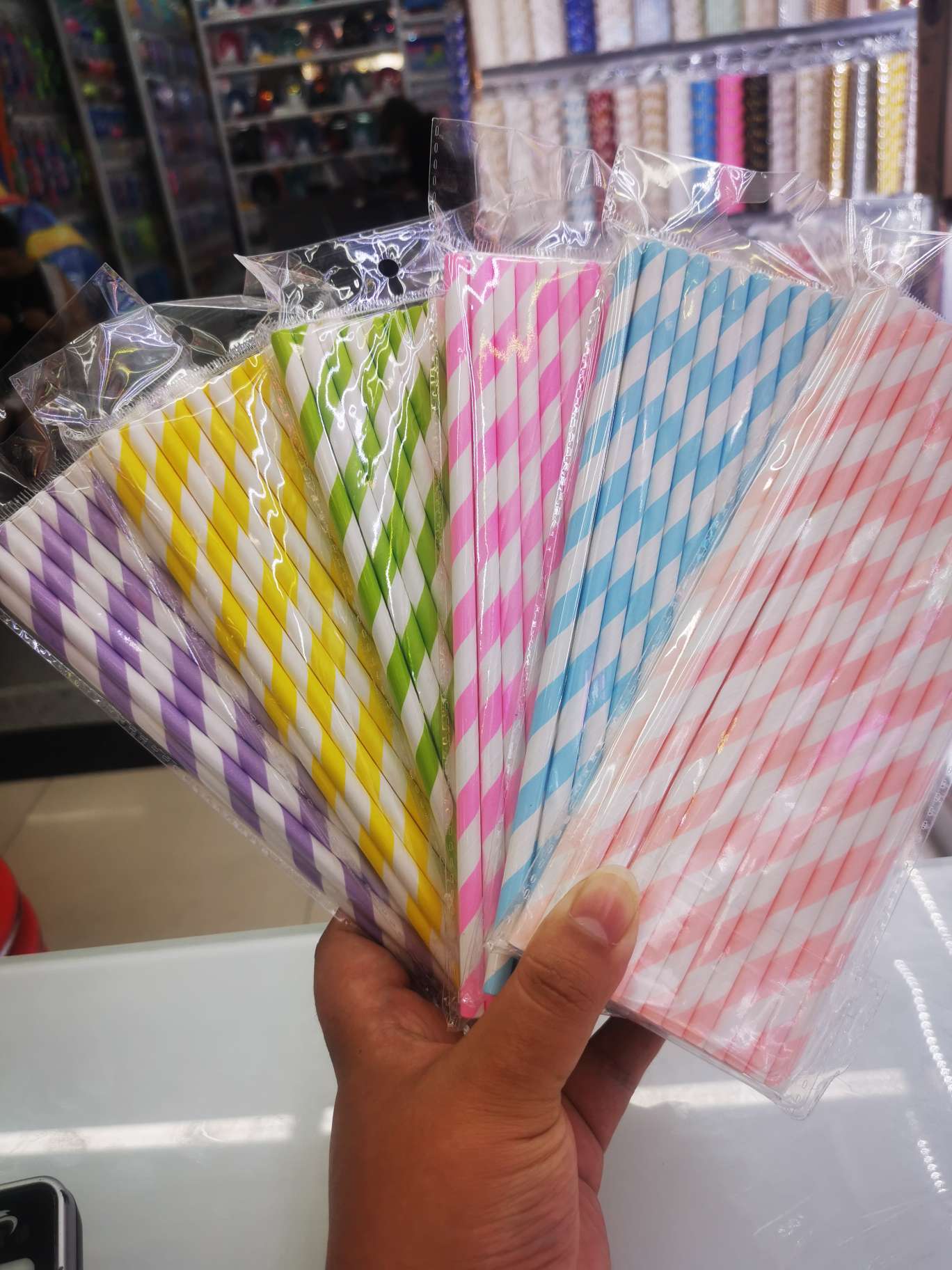 Wholesale of disposable macaron-colored paper straws undefined