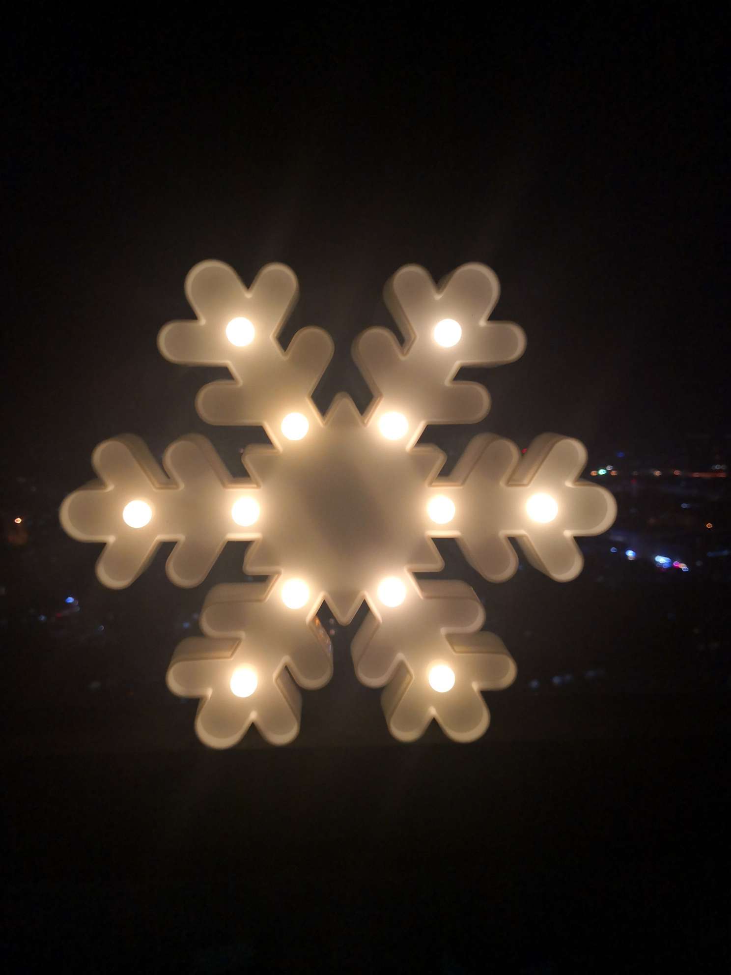 led雪花造型灯圣诞灯白底实物图