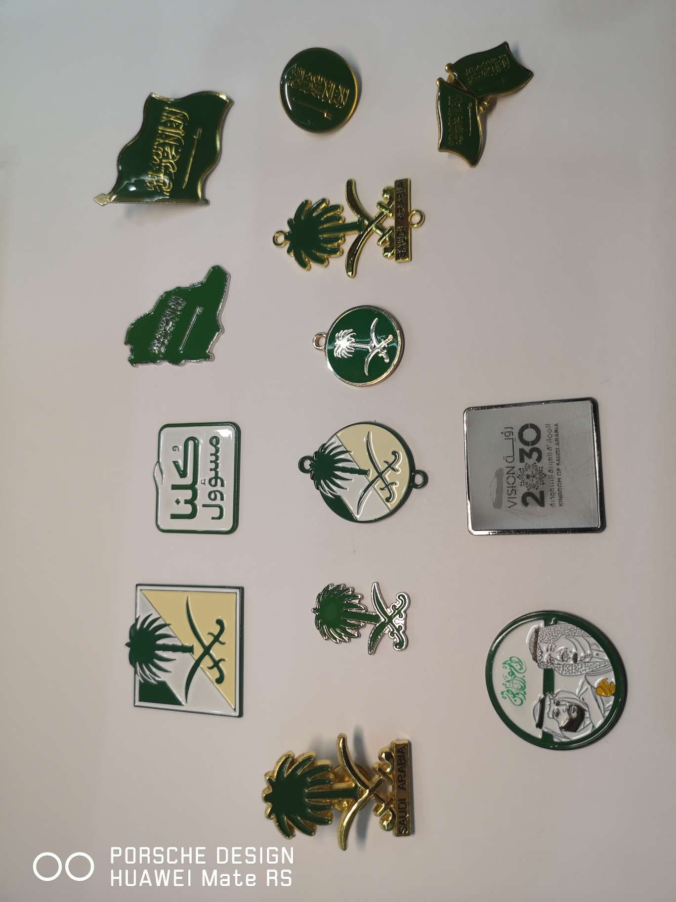 Saudi metal badges and chest badges undefined