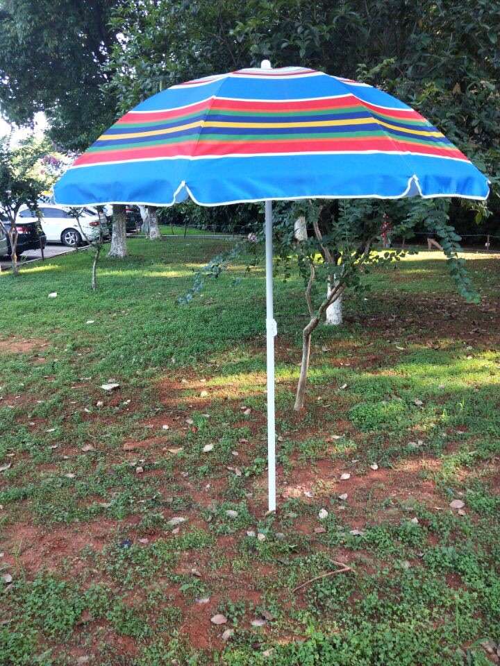 1 M Polyester Striped Beach Umbrella Application Scenario