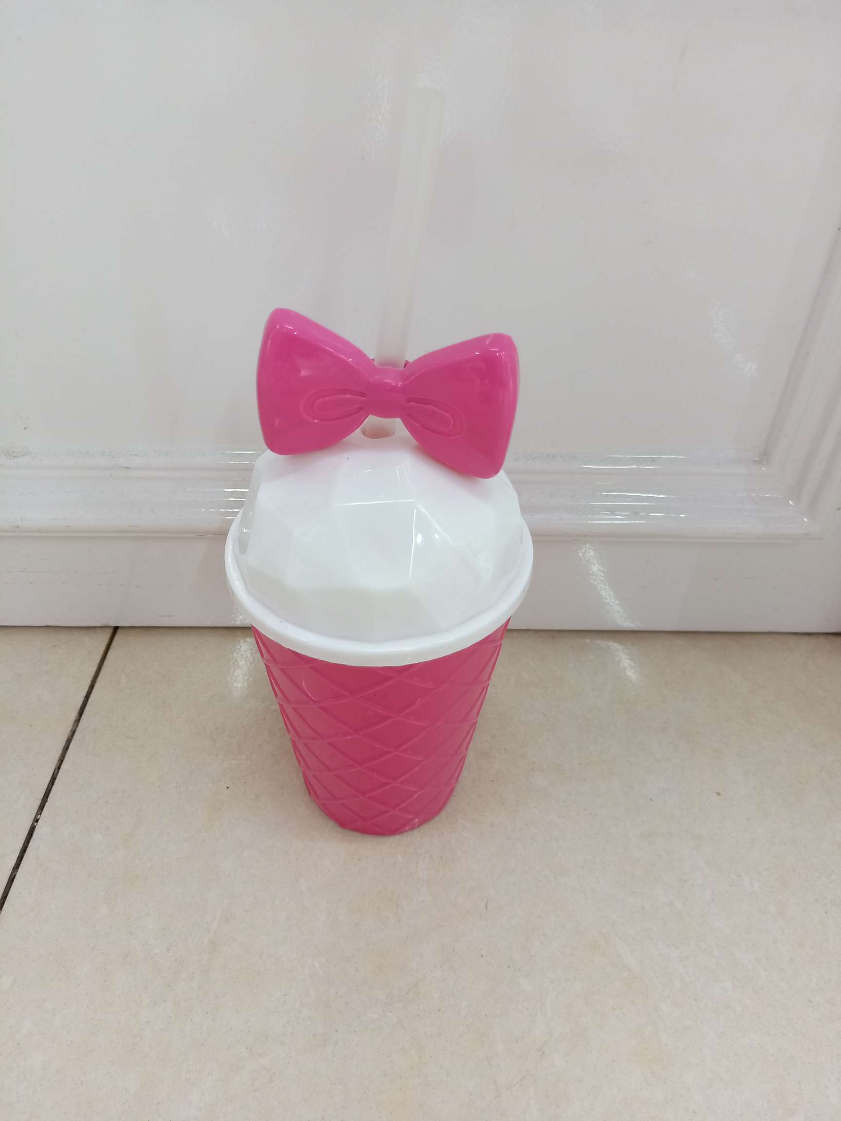 Straw cup with bow, brick lid, 15ml tall, packed in bulk without bag thumbnail
