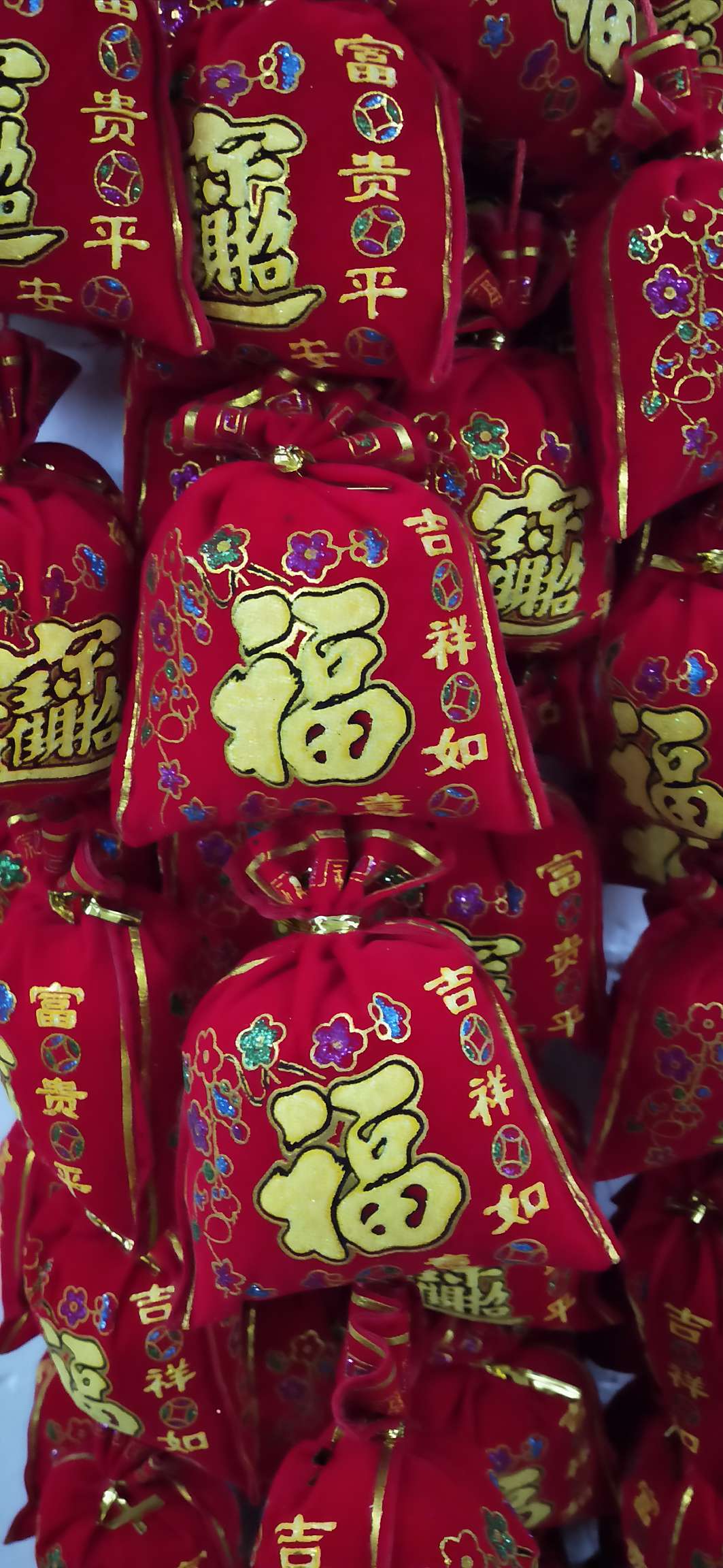 中国结挂串之8头钱袋产品图