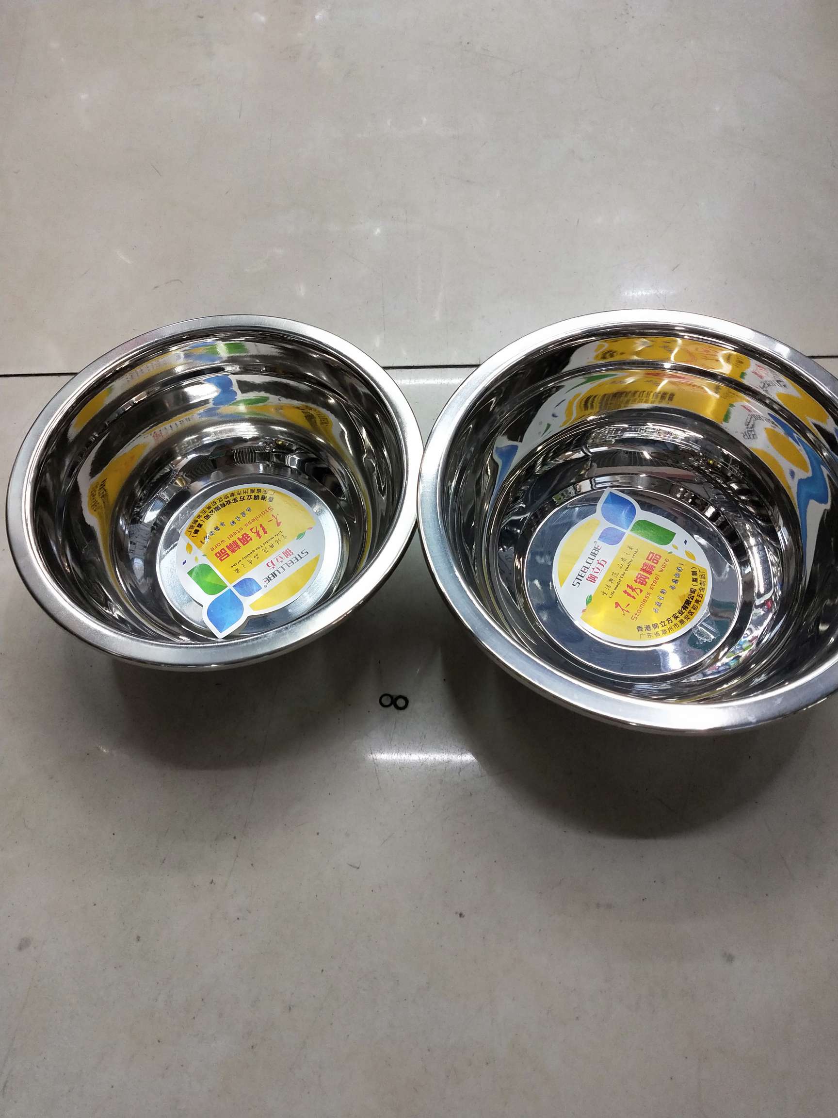 不锈钢汤盆细节图