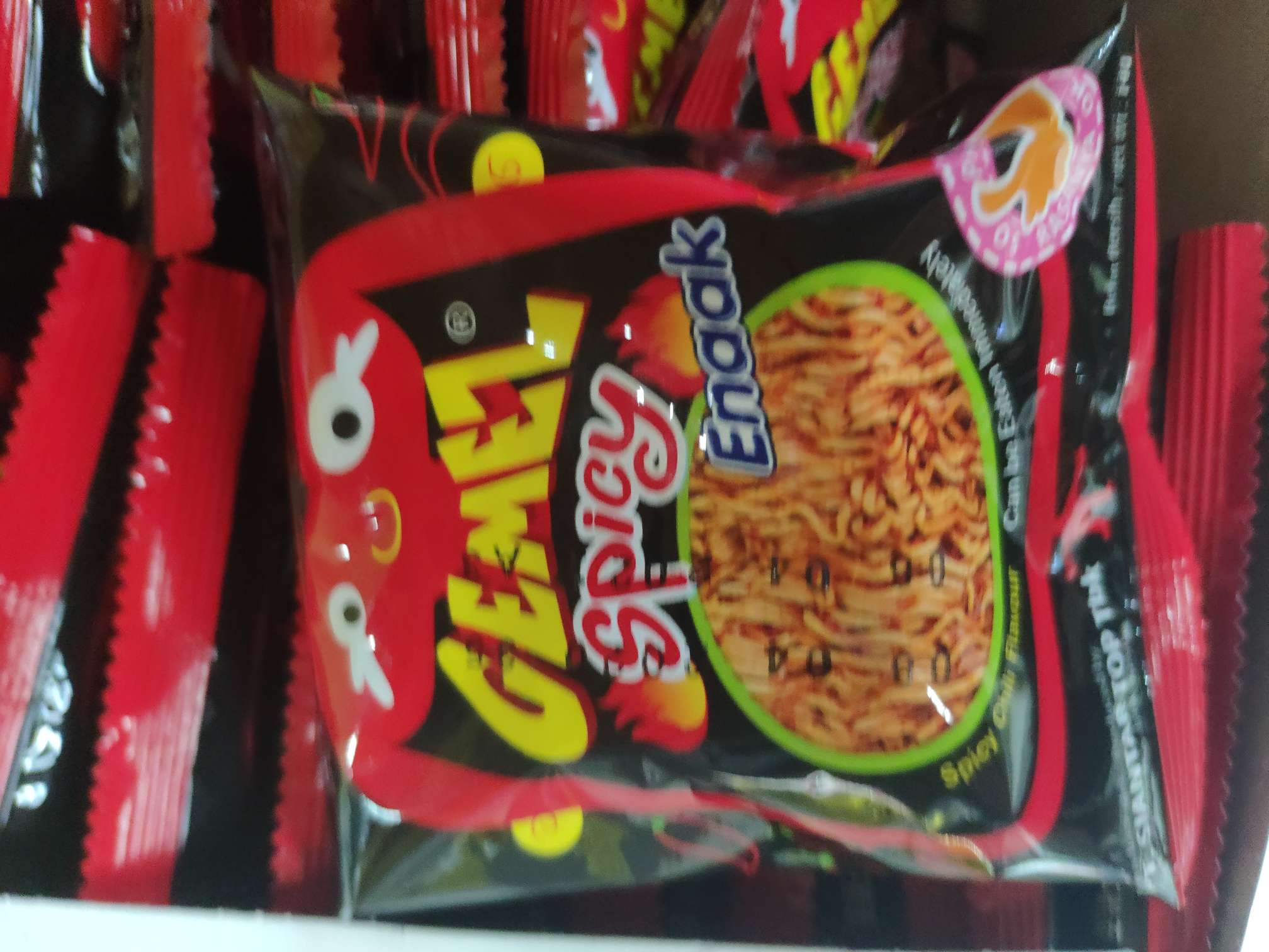 Gemez小鸡辣干脆面