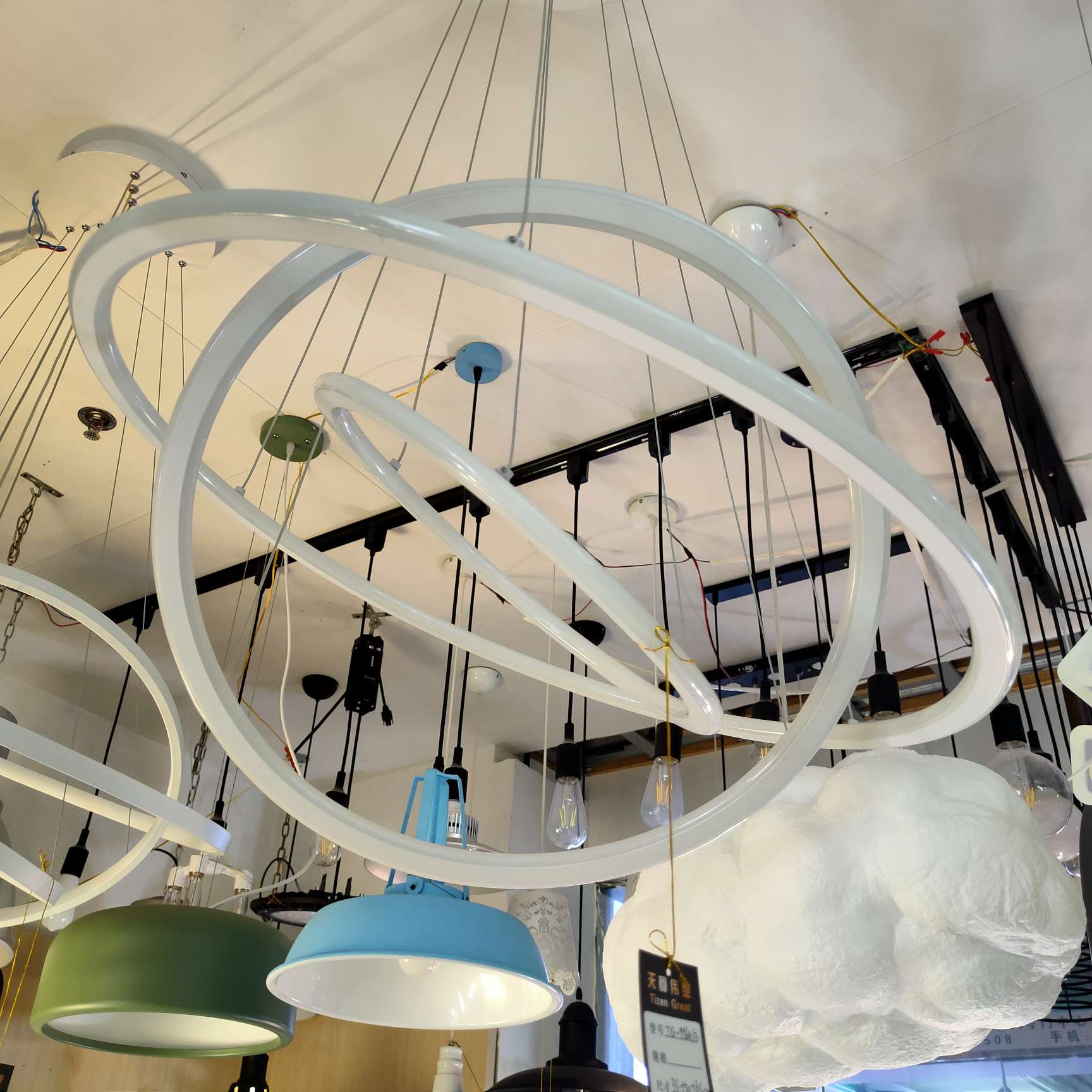 Nordic postmodern minimalist, creative and individual bedroom and living room circular pendant lamp