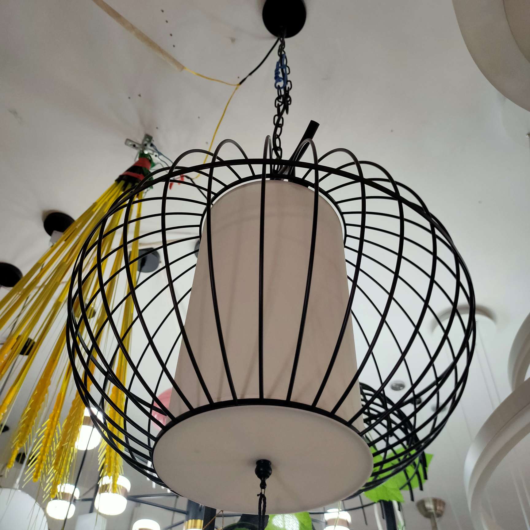 Nordic postmodern, simple, creative and personalized hollowed-out lantern chandelier Specification image