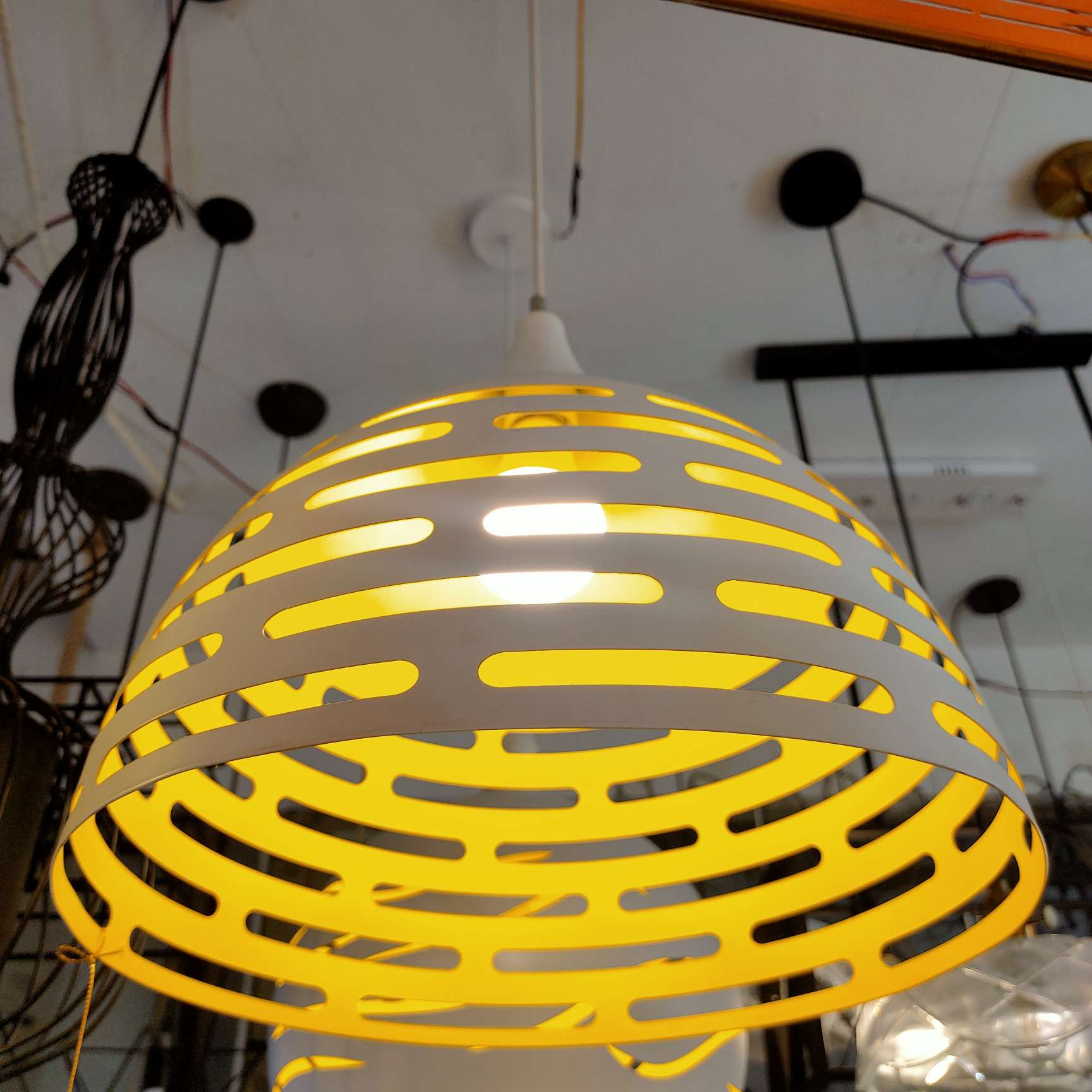 Postmodern minimalist creative, personalized and warm bedroom lamp, living room lamp, lampshade Application Scenario
