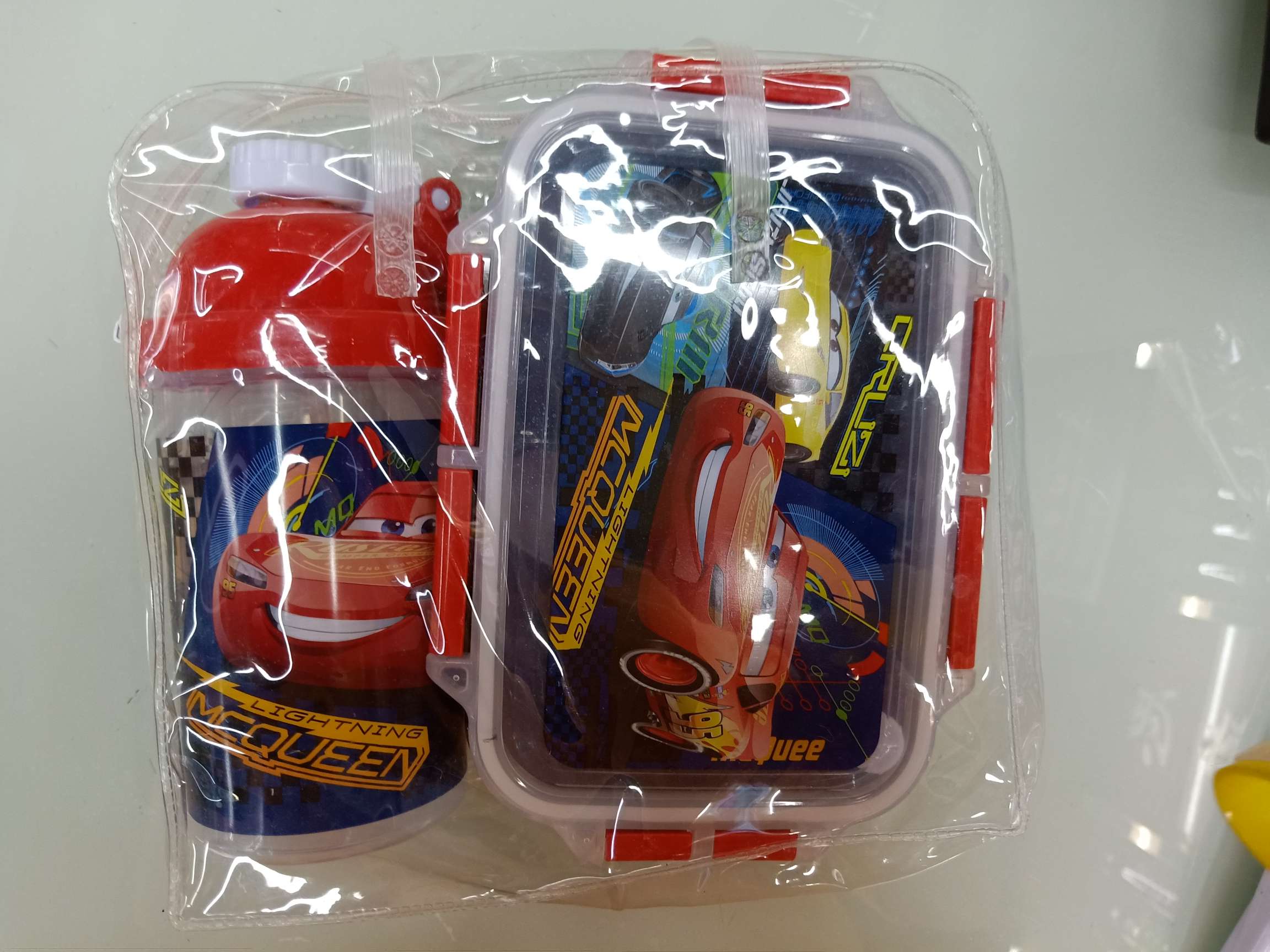Cartoon pattern lunch box and pop kettle matching, PVC packaging