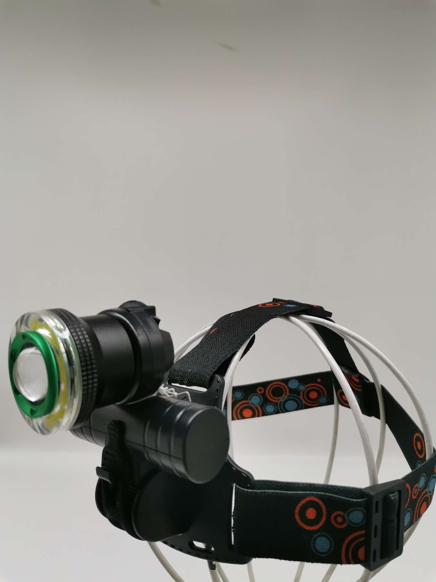 New T6 USB charging headlamp Outdoor hiking fishing headlamp wearing site mining headlamp thumbnail
