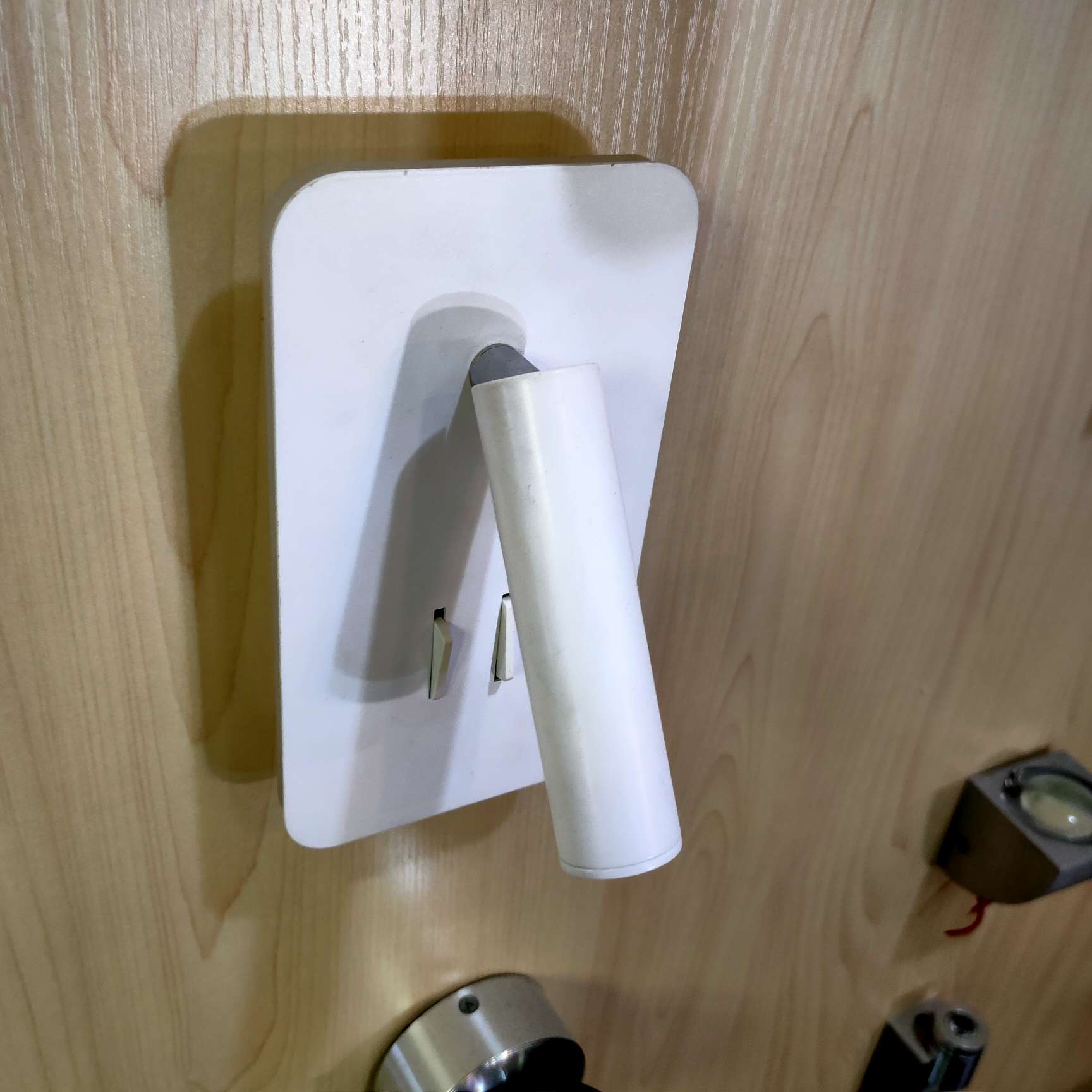 Modern and simple LED wall lamps, bedside, corridor, staircase, living room background and wall lamps Item Picture