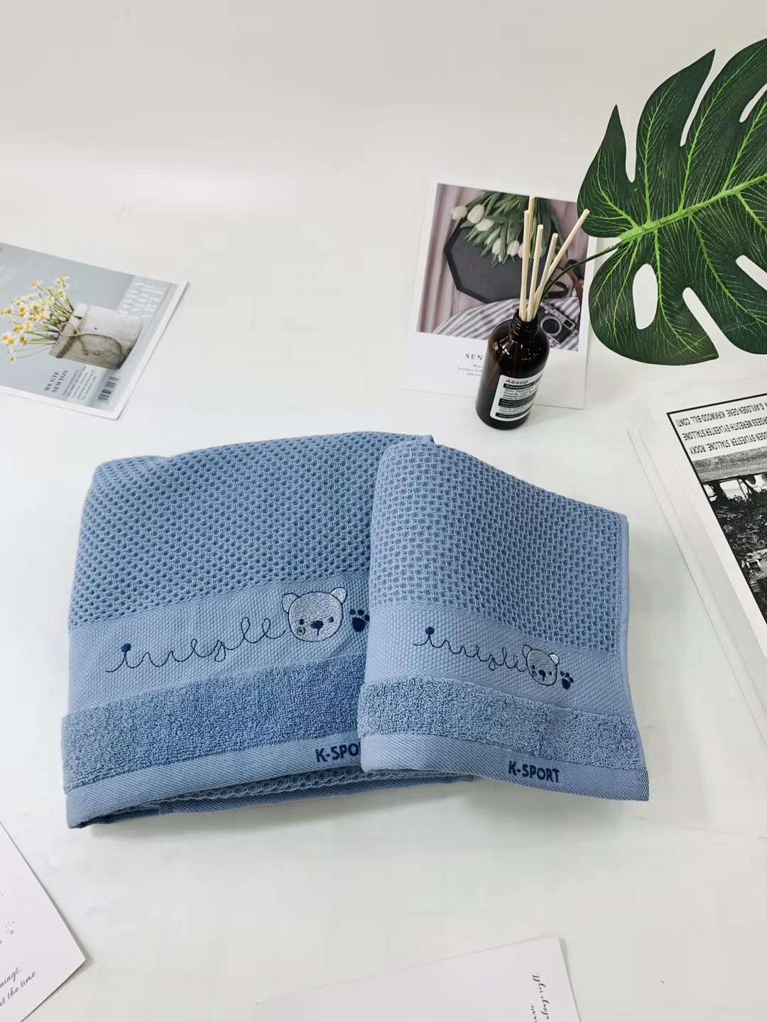 爱己爱家  厂家直销  纯棉纱布刺绣高档礼品 风韵浴巾 8957详情图7