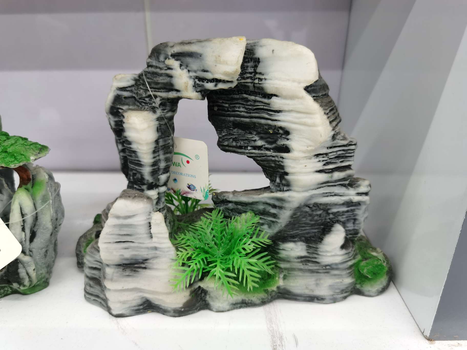 Fish Shadow Aquarium Fish Tank landscape decoration and artificial rockery ornaments details Picture