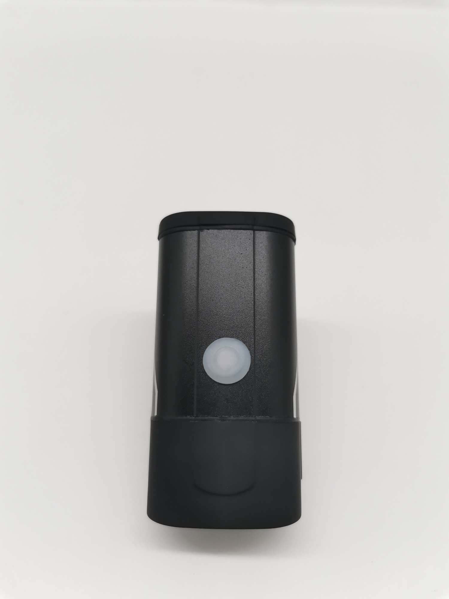 自行车灯山地车前灯usb充电单车灯L2灯芯强光远射夜骑行LED手电筒白底实物图