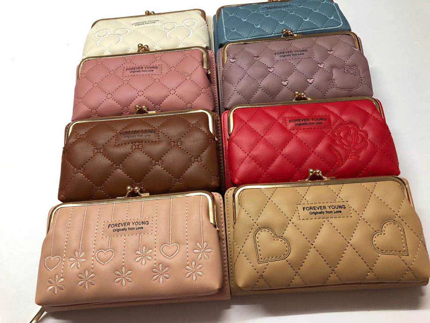 女士钱包实物图