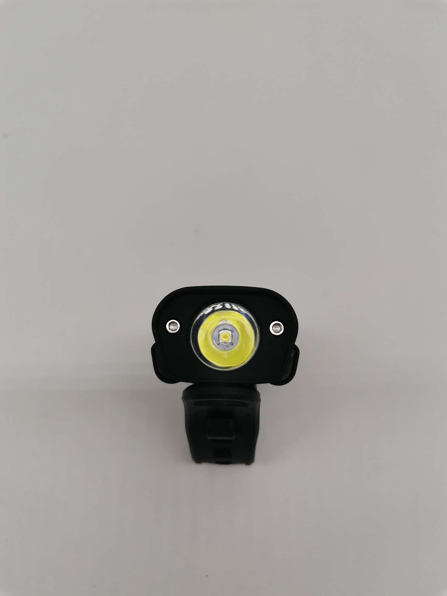 自行车灯山地车前灯usb充电单车灯L2灯芯强光远射夜骑行LED手电筒