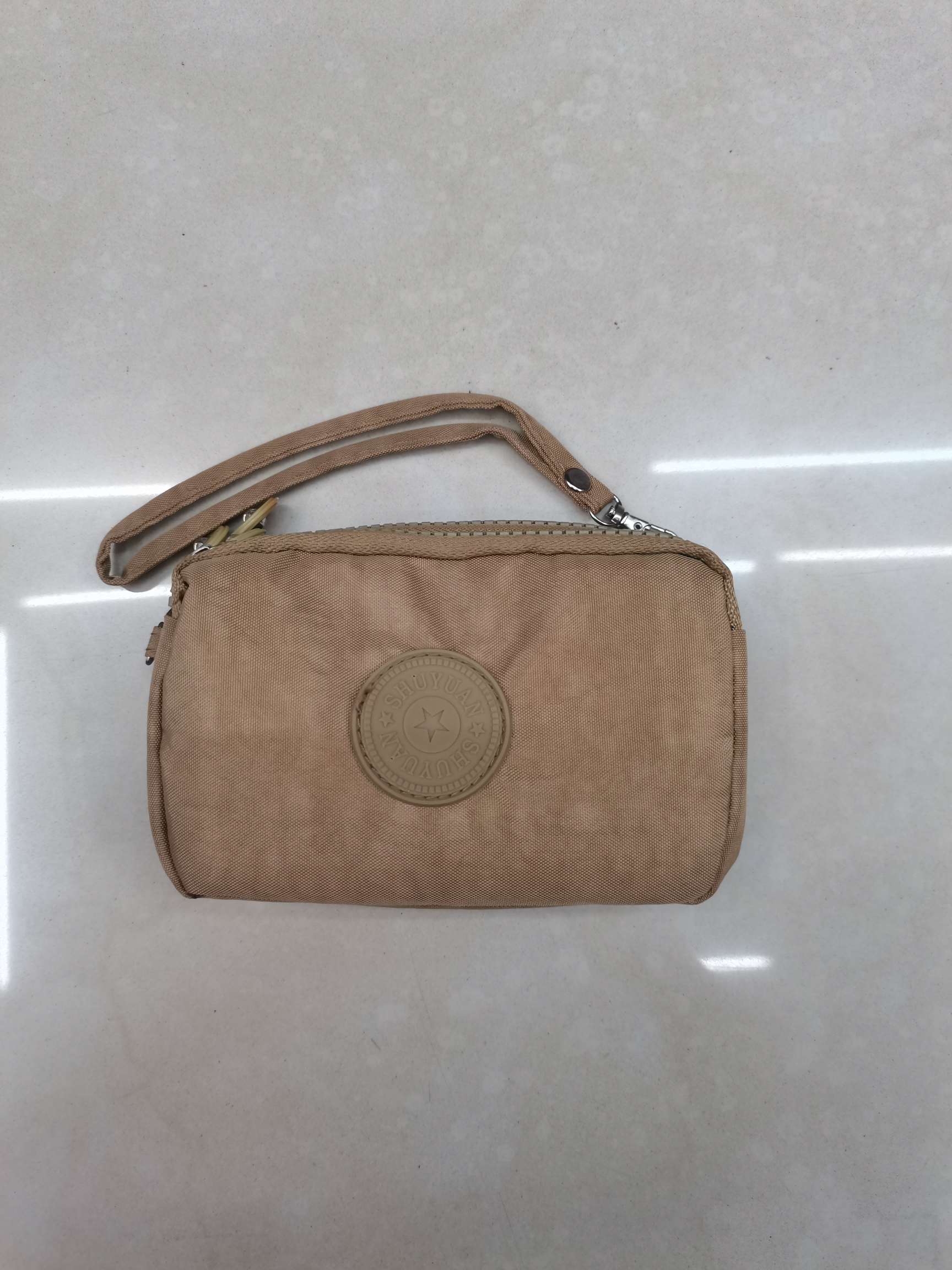 Medium-sized three-pull water-washable cloth wallet