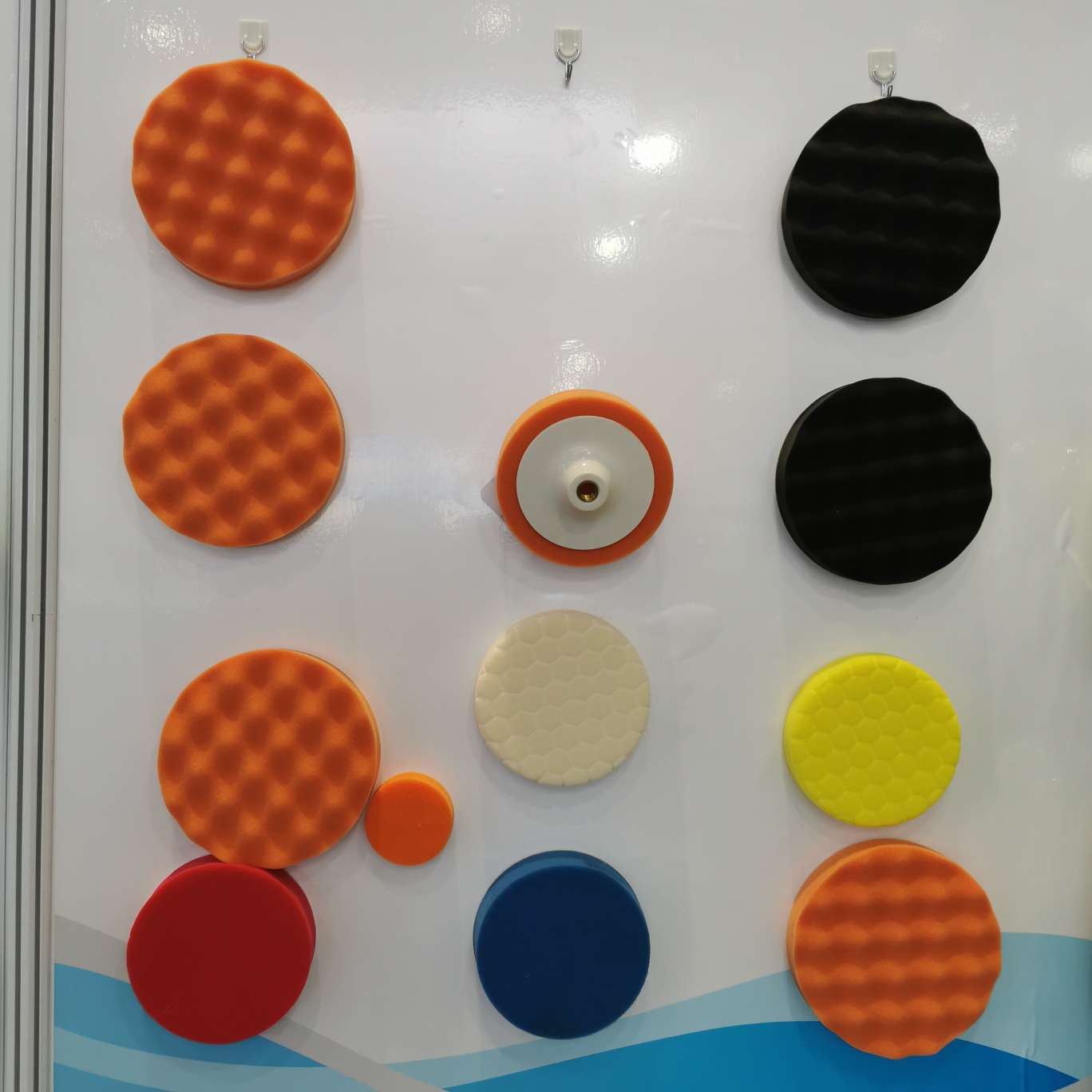 抛光轮，砂纸片，海绵抛光轮，各种各样的抛光用品。详情图10