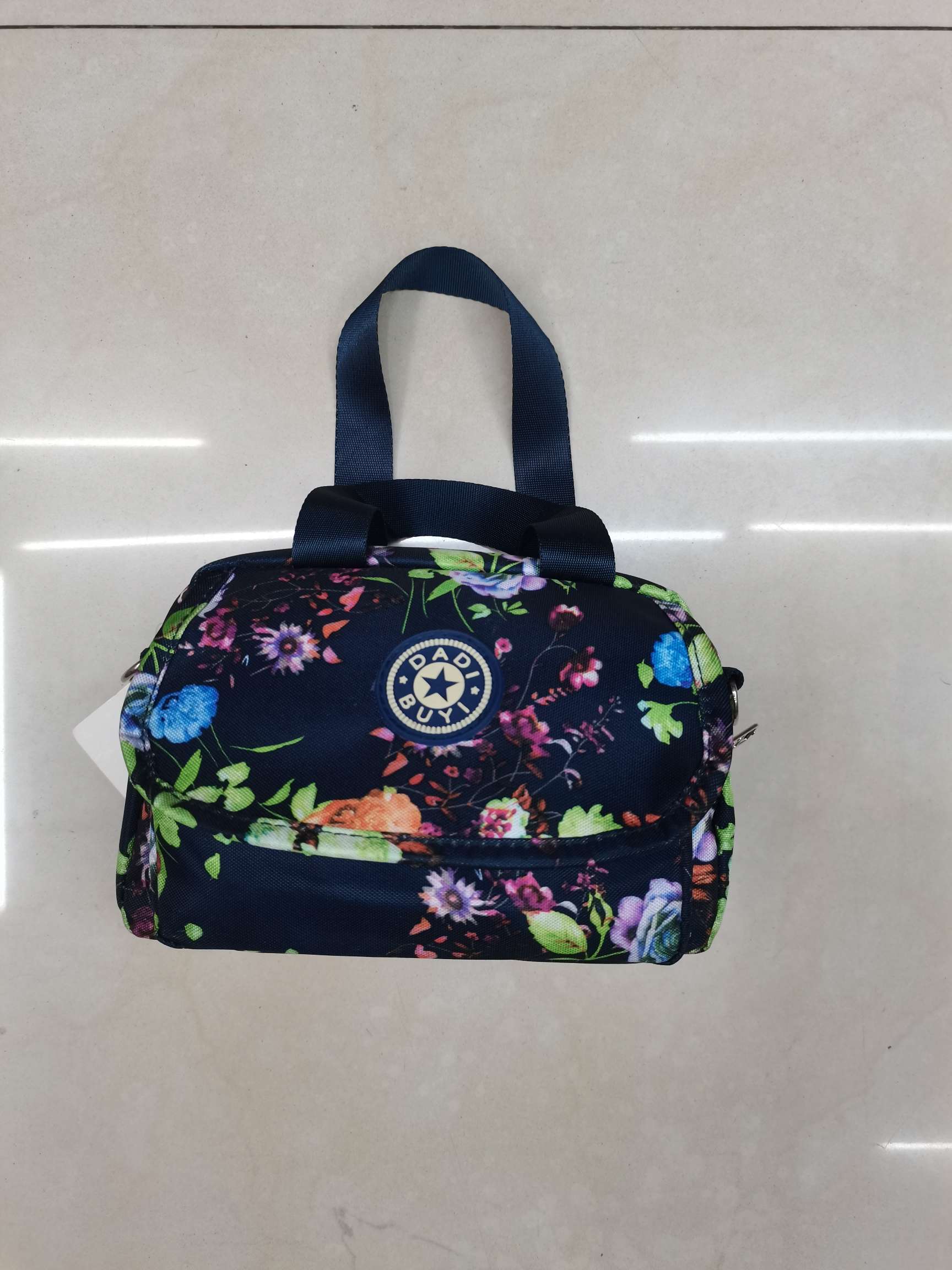 115 Floral fabric handbag for both hand and shoulder use