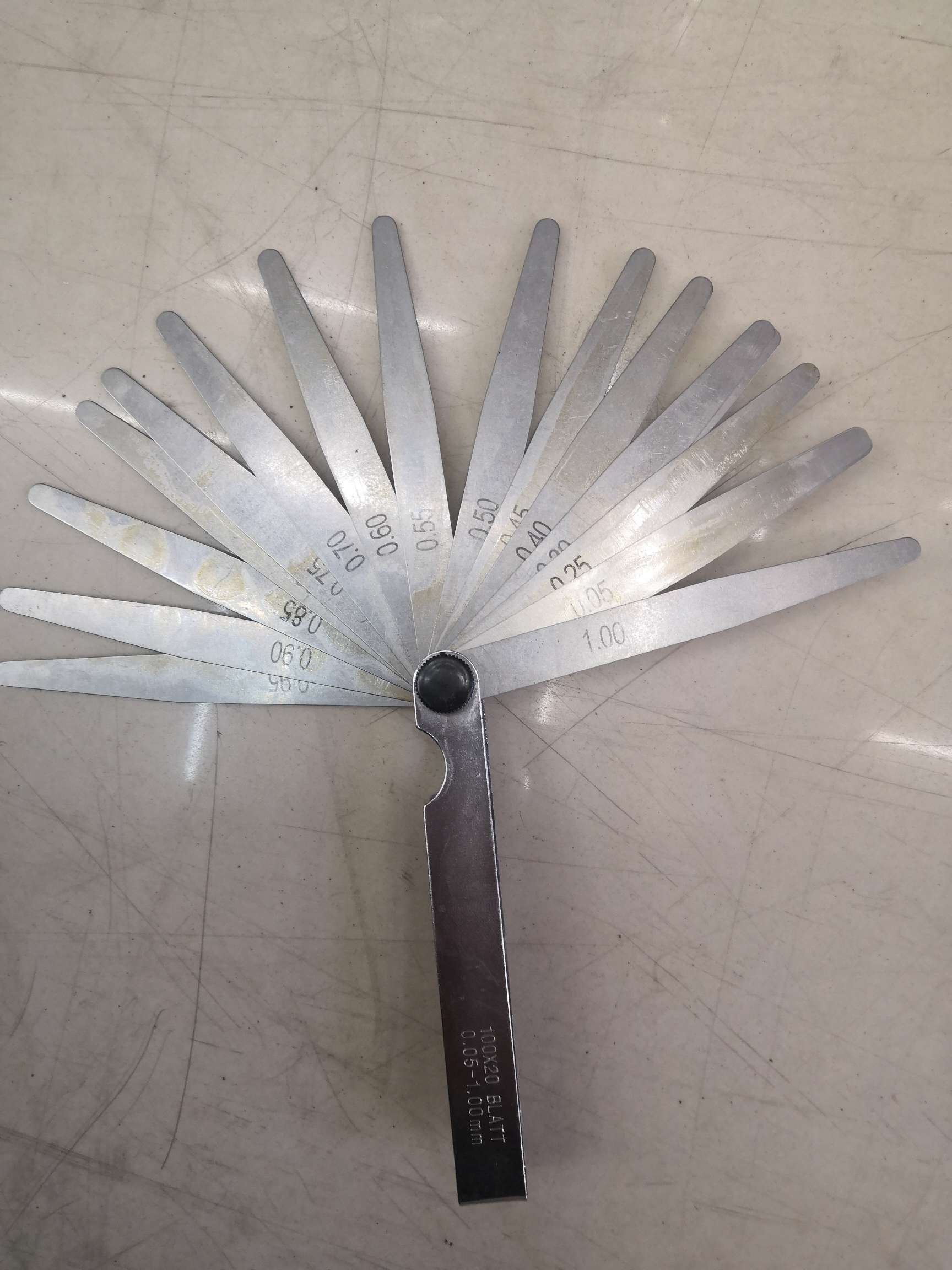 间隙测量工具