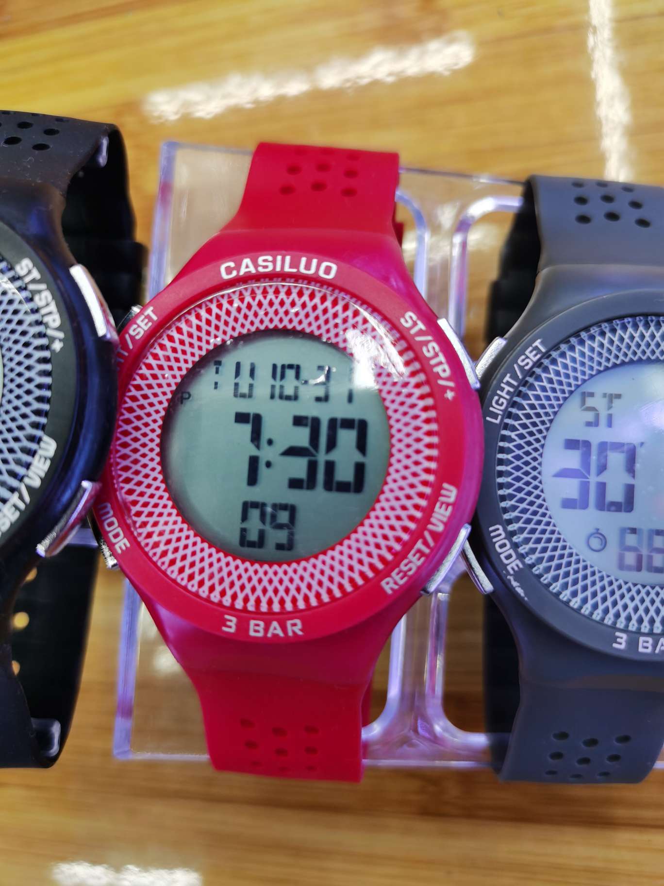 Waterproof electronic watch undefined