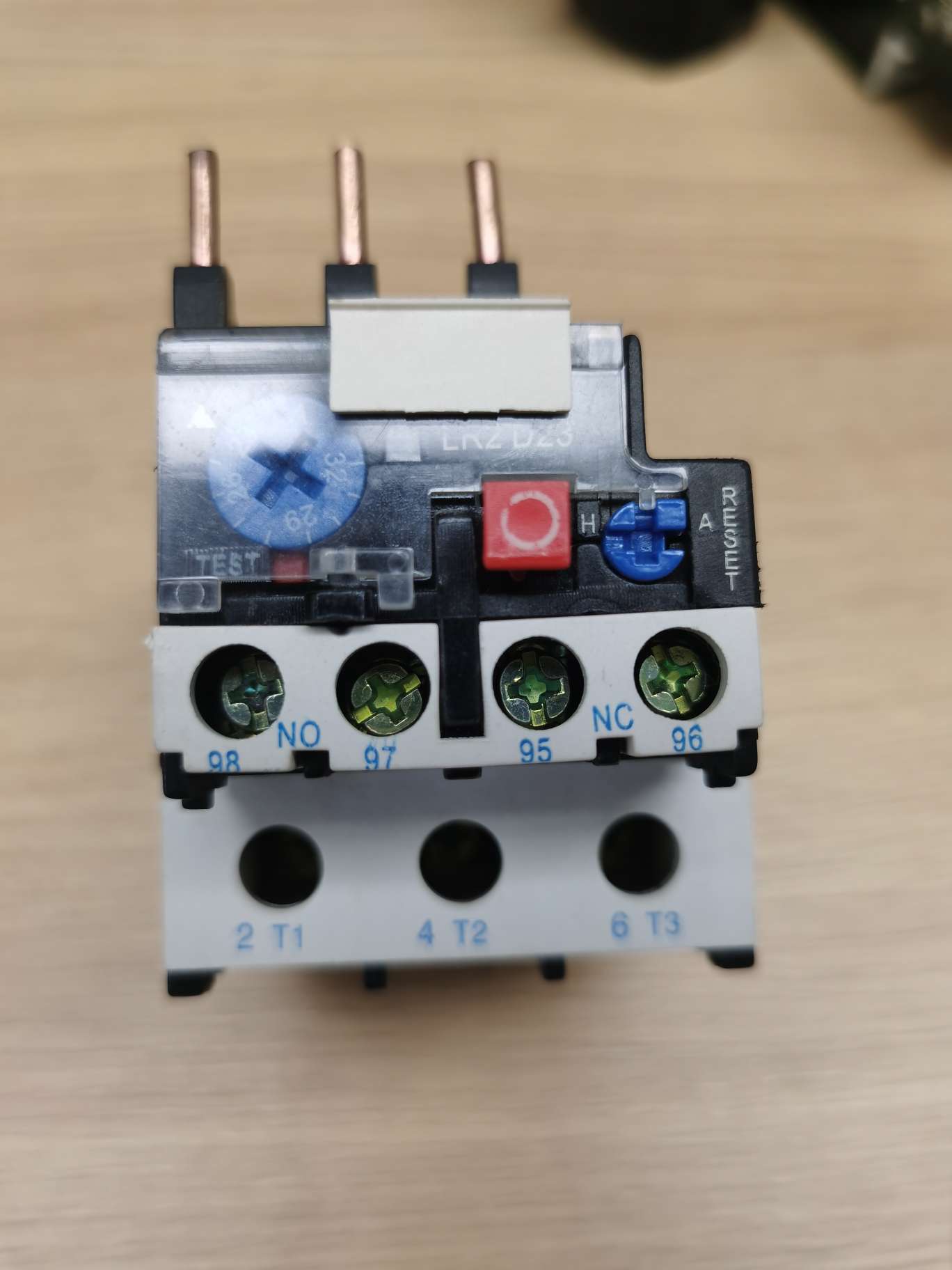 厂家直销低压电器热继电器 LR2-D13