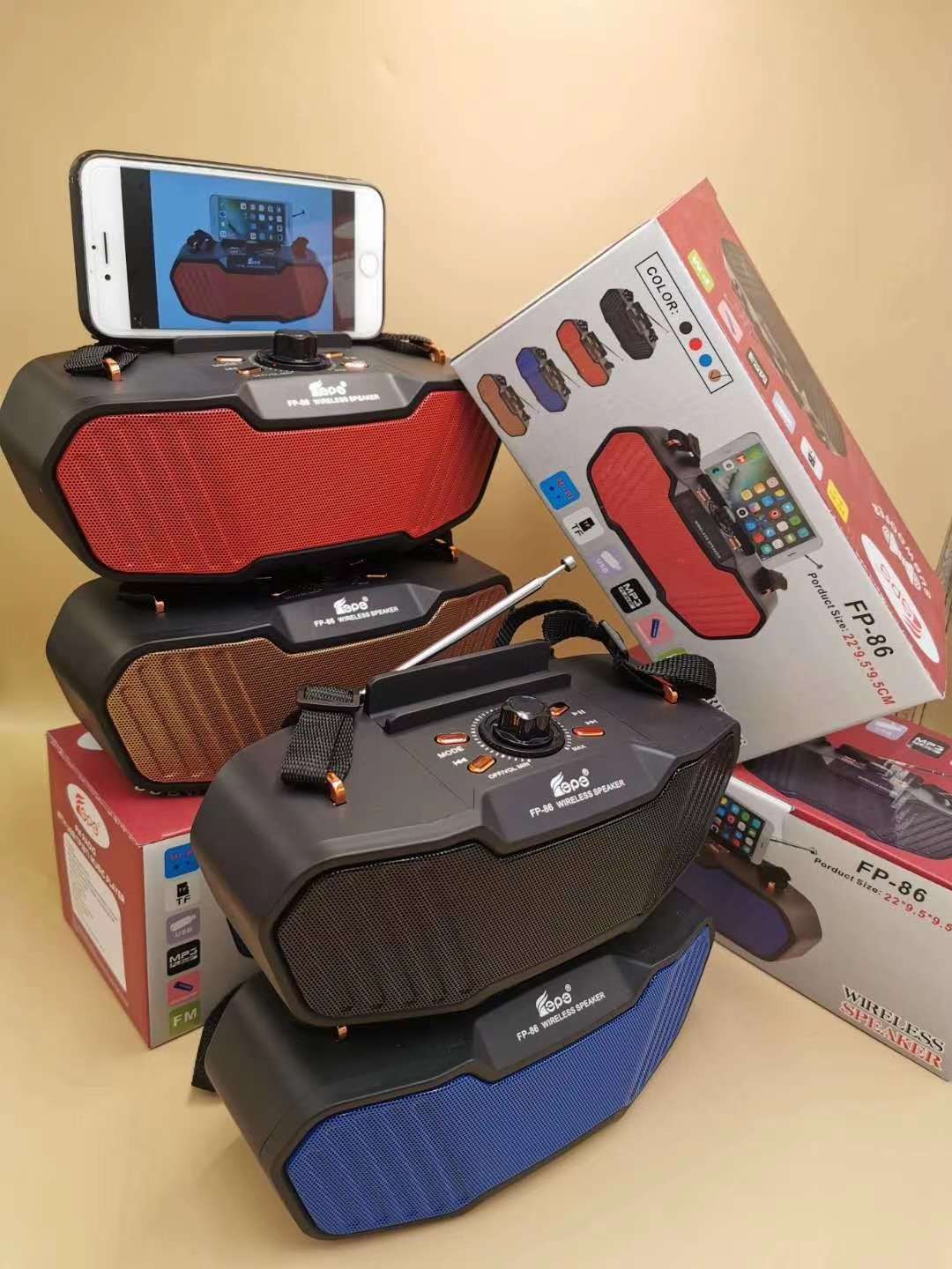 UsB with Bluetooth and radio details Picture