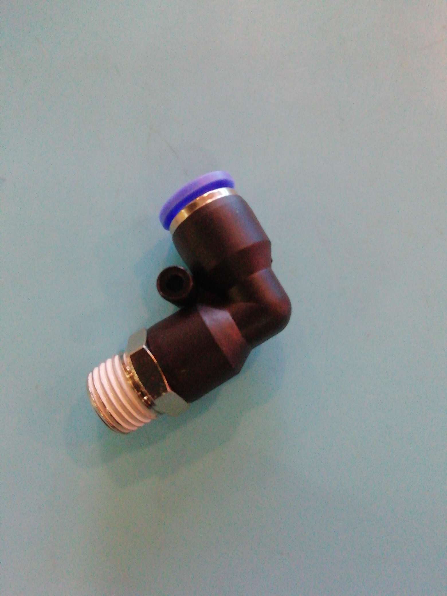 螺纹弯通PL8一02