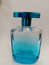 玻璃 透明 渐变色 香水瓶