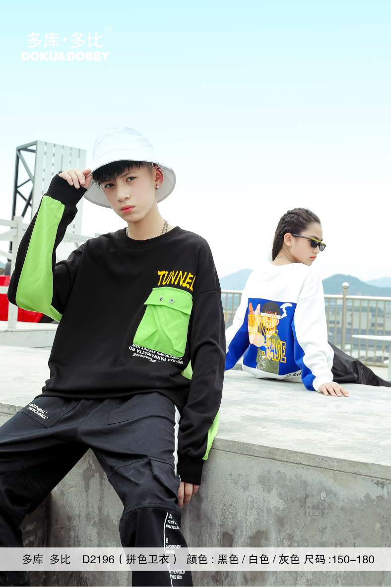 The new autumn 2020 T-shirt of Xiaolingding brand comes in black, gray and beige, with colors ranging from 150 to 160 to 170 to 180 detail image 2