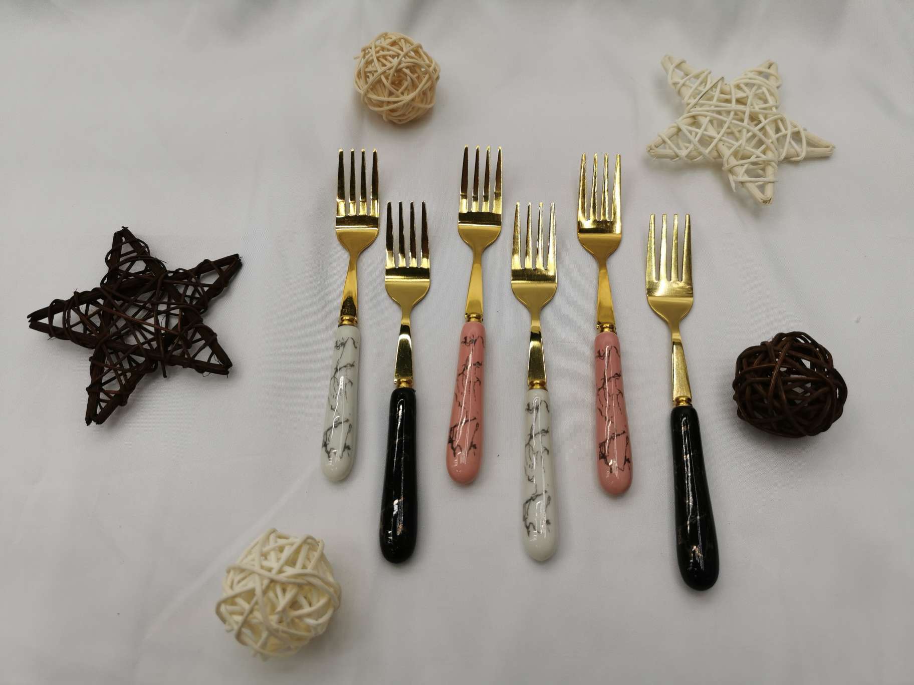 F4-s creative Lovely ceramic handle household tea fork stainless steel fruit fork chopsticks set
